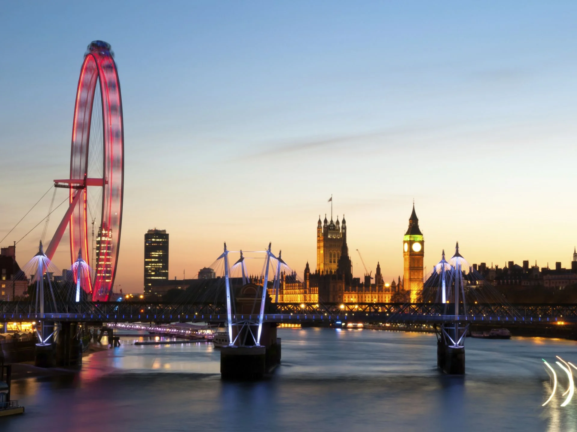 United-Kingdom-London-Aleramo.jpg