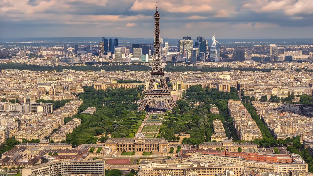 eiffel-tower-2000717_1920-1024x575.jpg