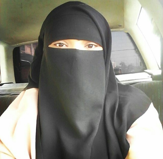 Aysha2.jpeg