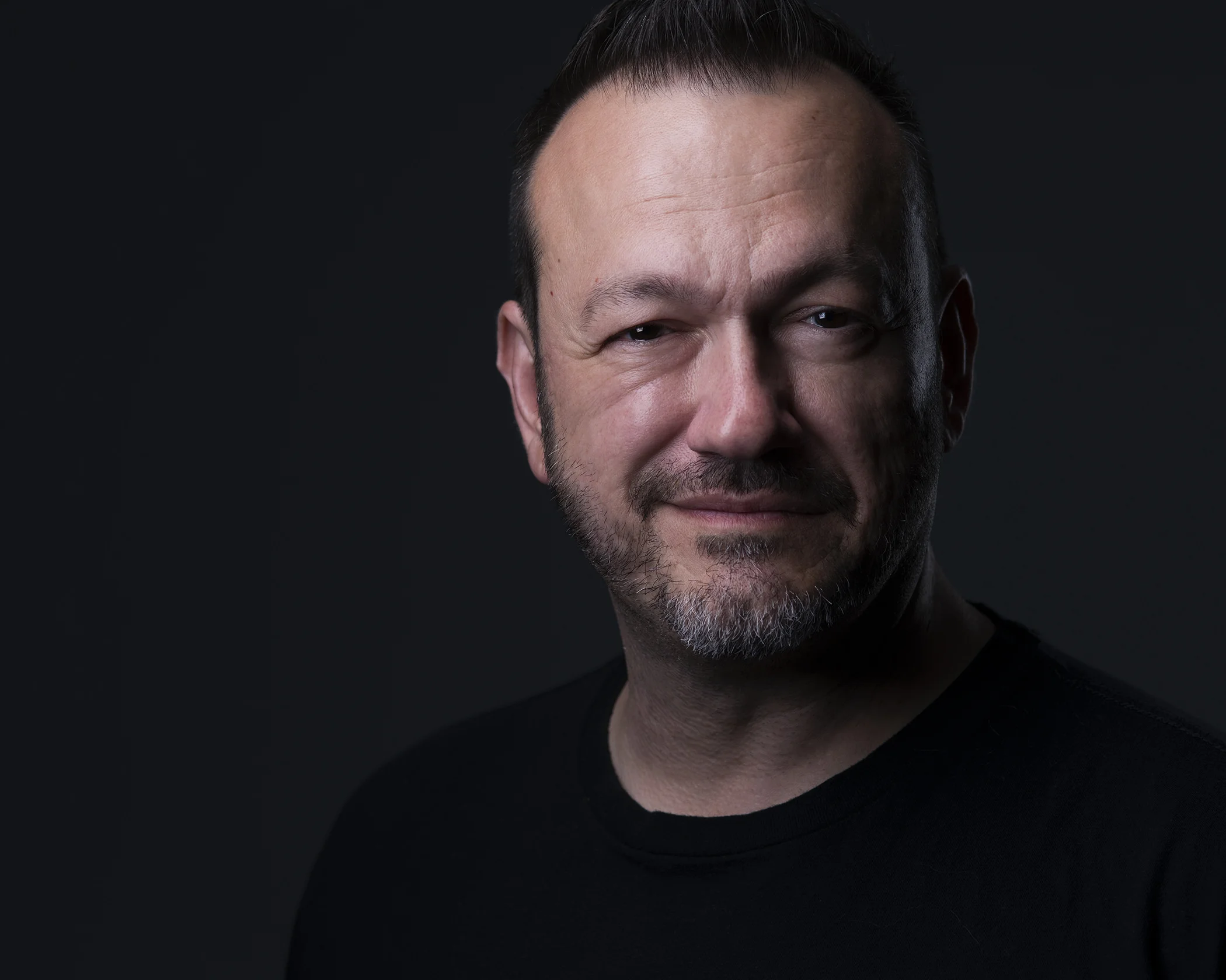 GREG THOMASON PHOTOGRAPHY_HEADSHOT_9613.jpg