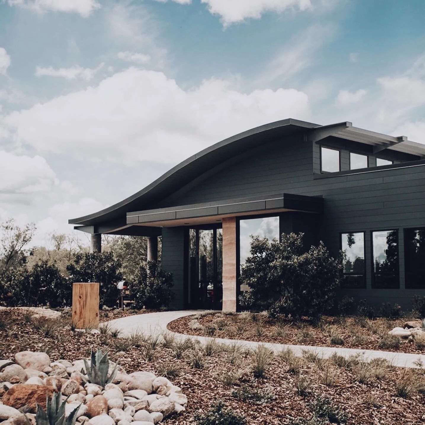 Join Us ✨ Sierra Foothills Wine Collective Tasting + Market @casinomineranch 
⠀⠀⠀⠀⠀⠀⠀⠀⠀
November 12th, 2023 / 12pm - 4pm
⠀⠀⠀⠀⠀⠀⠀⠀⠀
Gather your friends and join us alongside our favorite Sierra Foothills producers for a collective tasting at the gorge