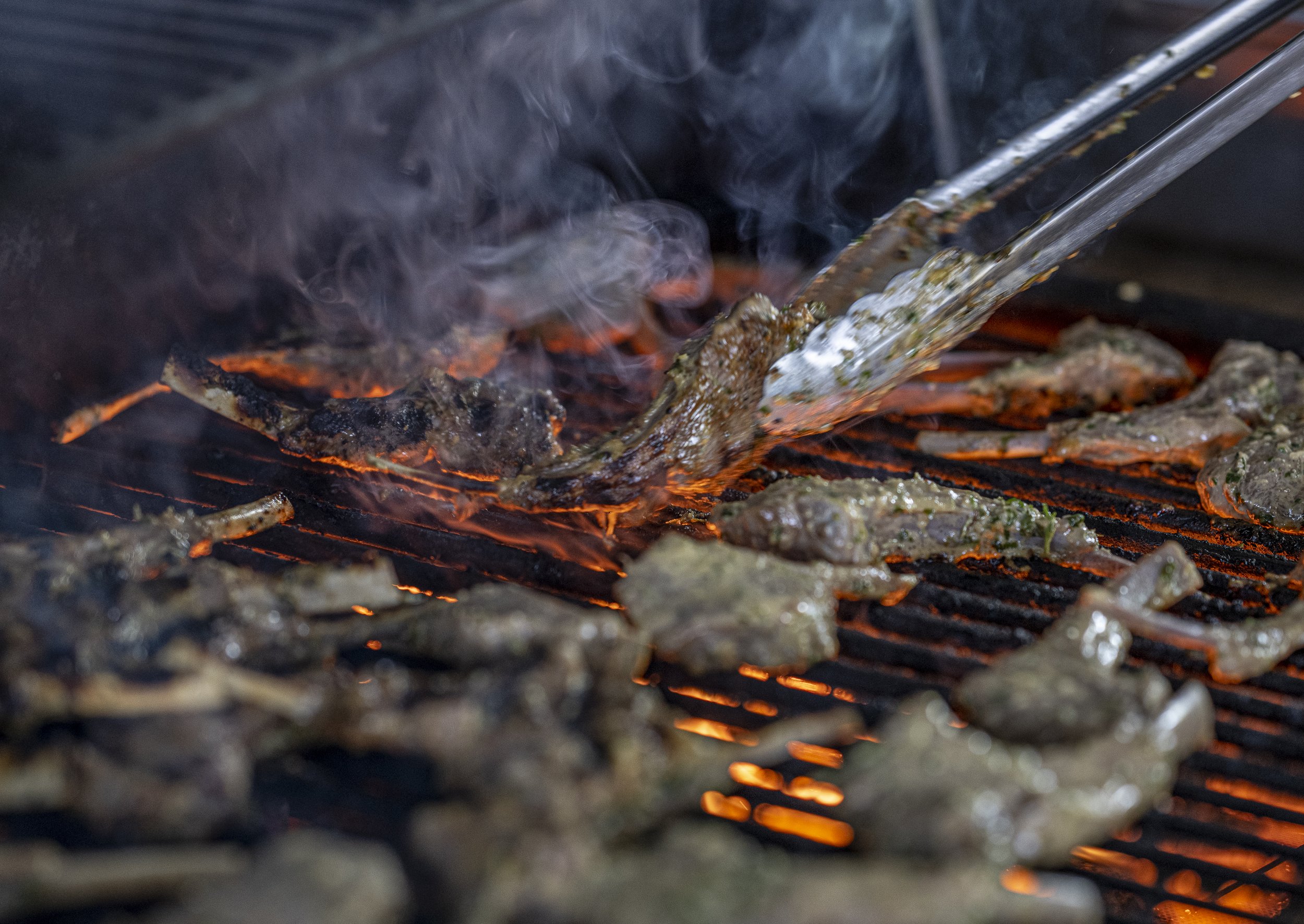 Bent River  6_4_22bw9_2406.JPG