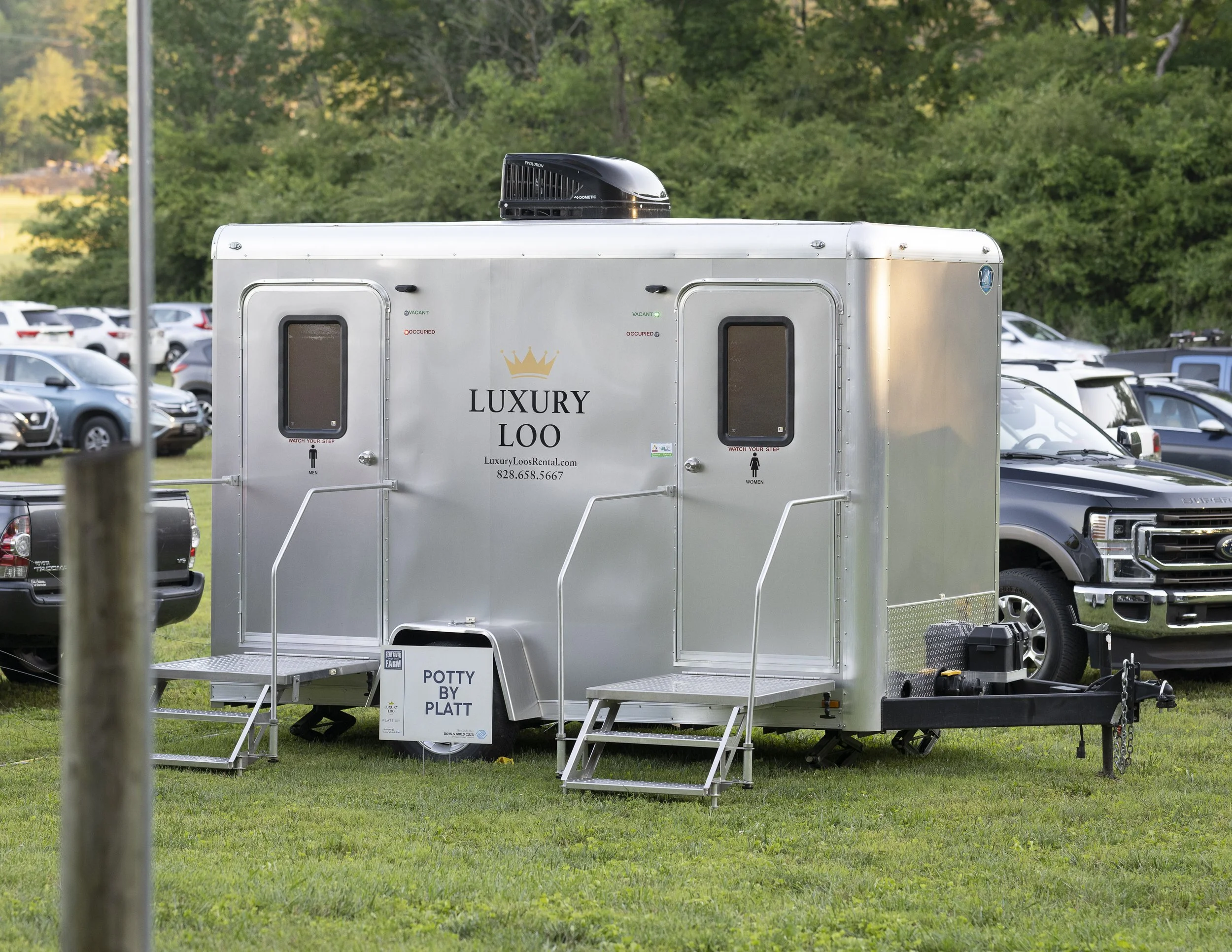 Bent River  6_4_22bw9_3141.JPG