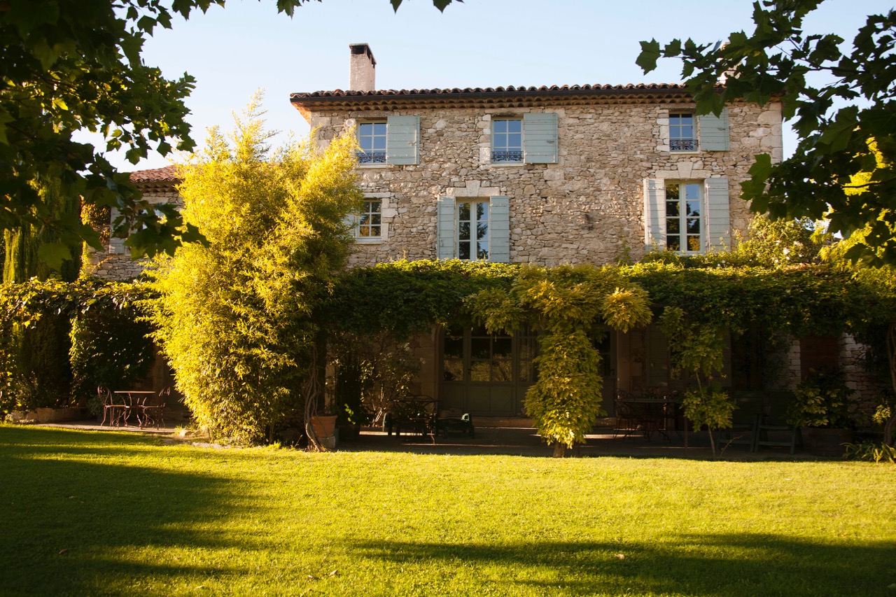 Maison pelouse.jpg
