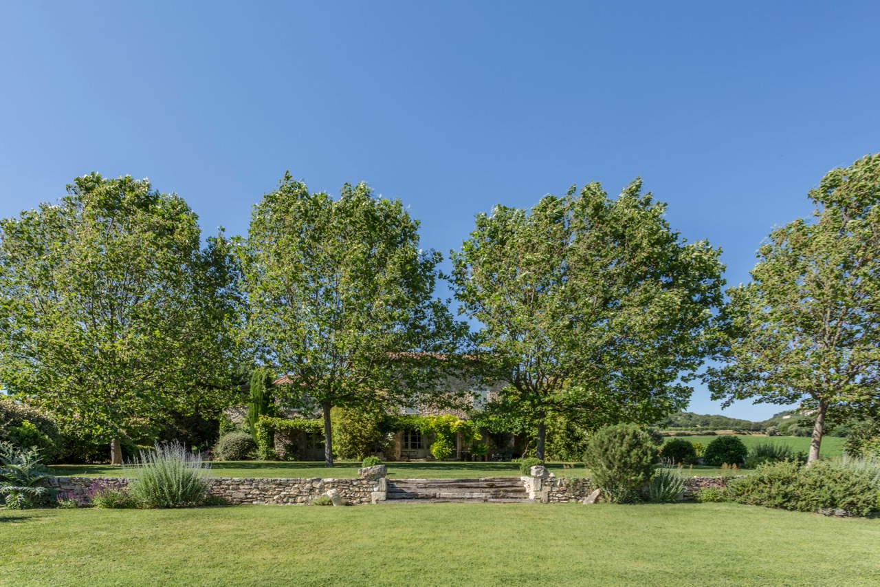 grounds6.jpg