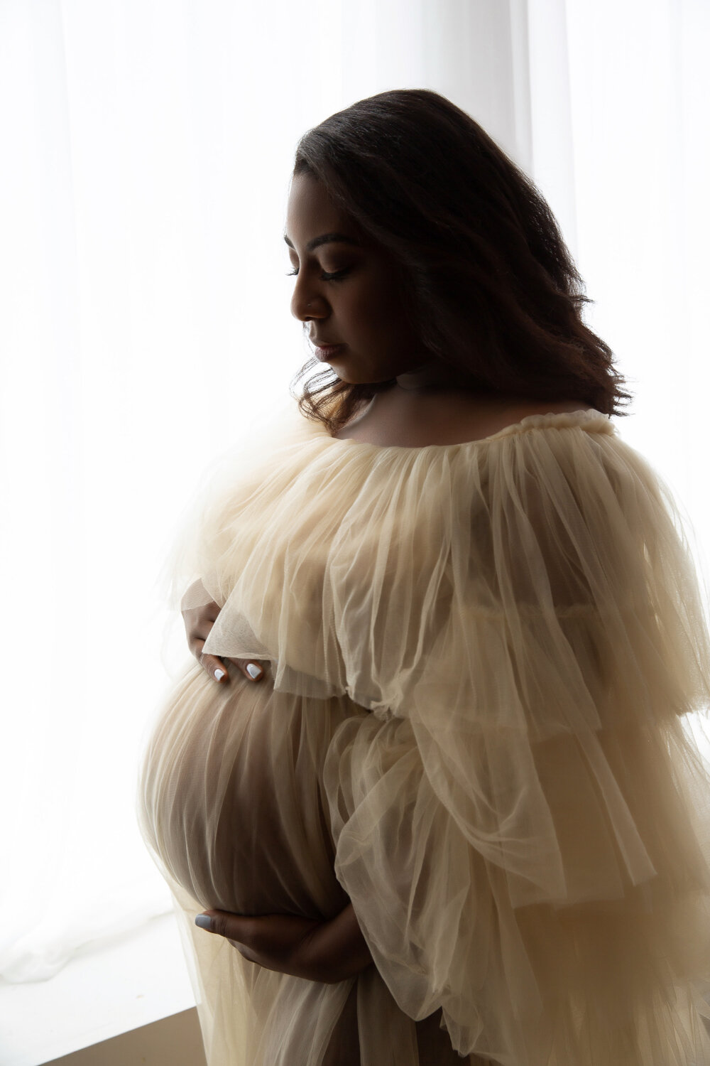 maternity pregnancy boudoir robe chicago suburbs illinois african american woman-11.jpg