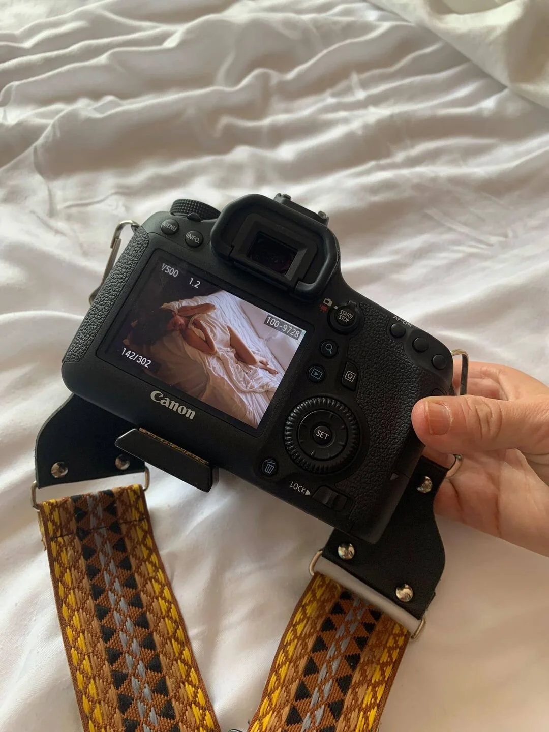 A boudoir photographer spills the beans about her OWN boudoir photoshoot!