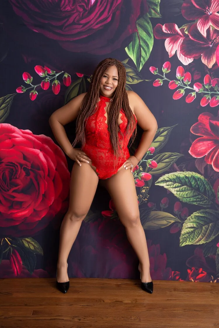 "I was worried that I would need a LOT of Photoshop..." A real woman talks about her experience at the Chicago Boudoir Photography Studio!