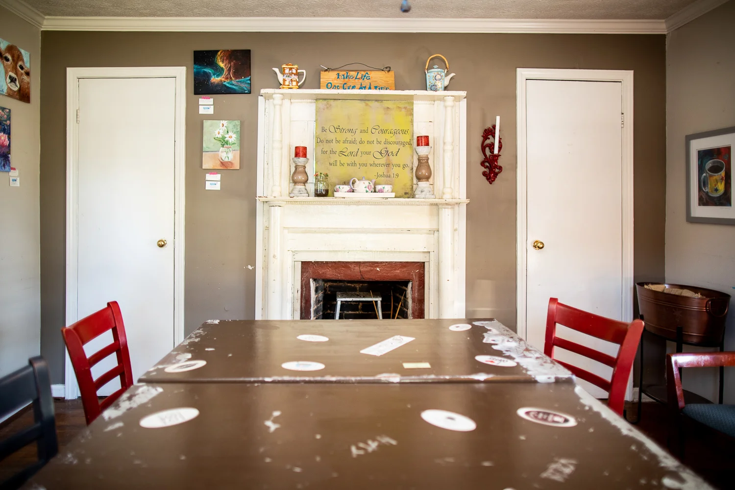 A side room inside Grayson Coffee House contains ample space for additional seating.