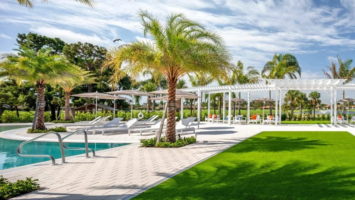 Eastpointe-Pool-Deck-Pano.jpg