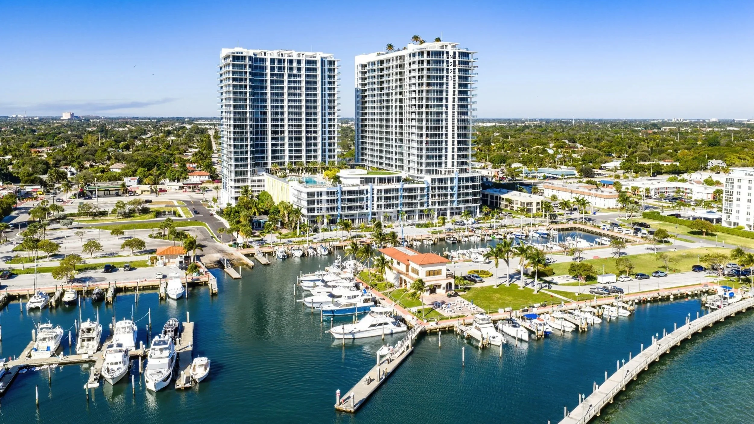 001-220LakeShoreDrive-LakePark-FL-33403-SMALL.jpg