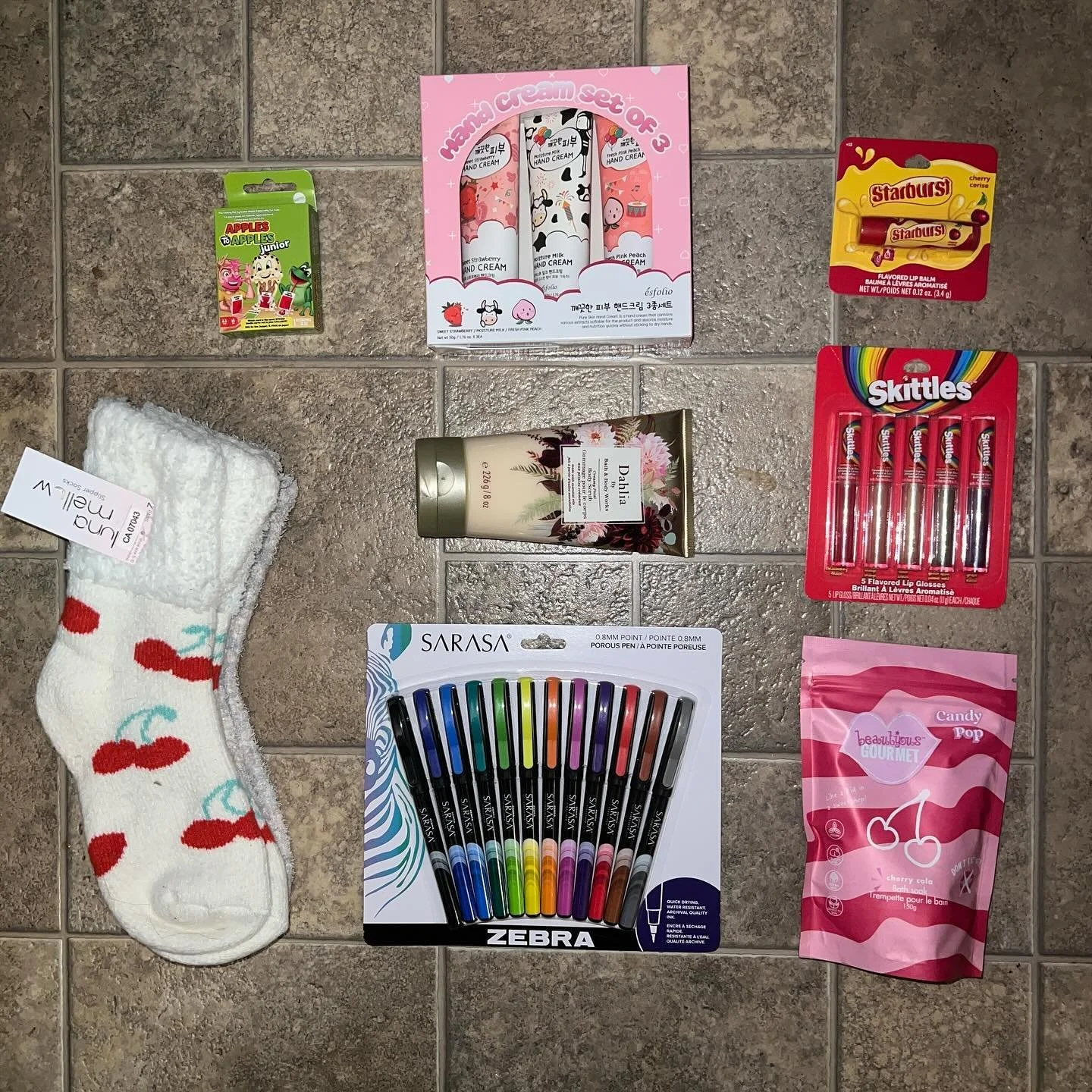 Another adorable drop-off.  Not exactly sure my schedule tomorrow, but I&rsquo;ll probably be home in the evening. Just drop me a line if you&rsquo;d like to stop by. Not into shopping? No worries you can etransfer me and I&rsquo;ll shop for you. men