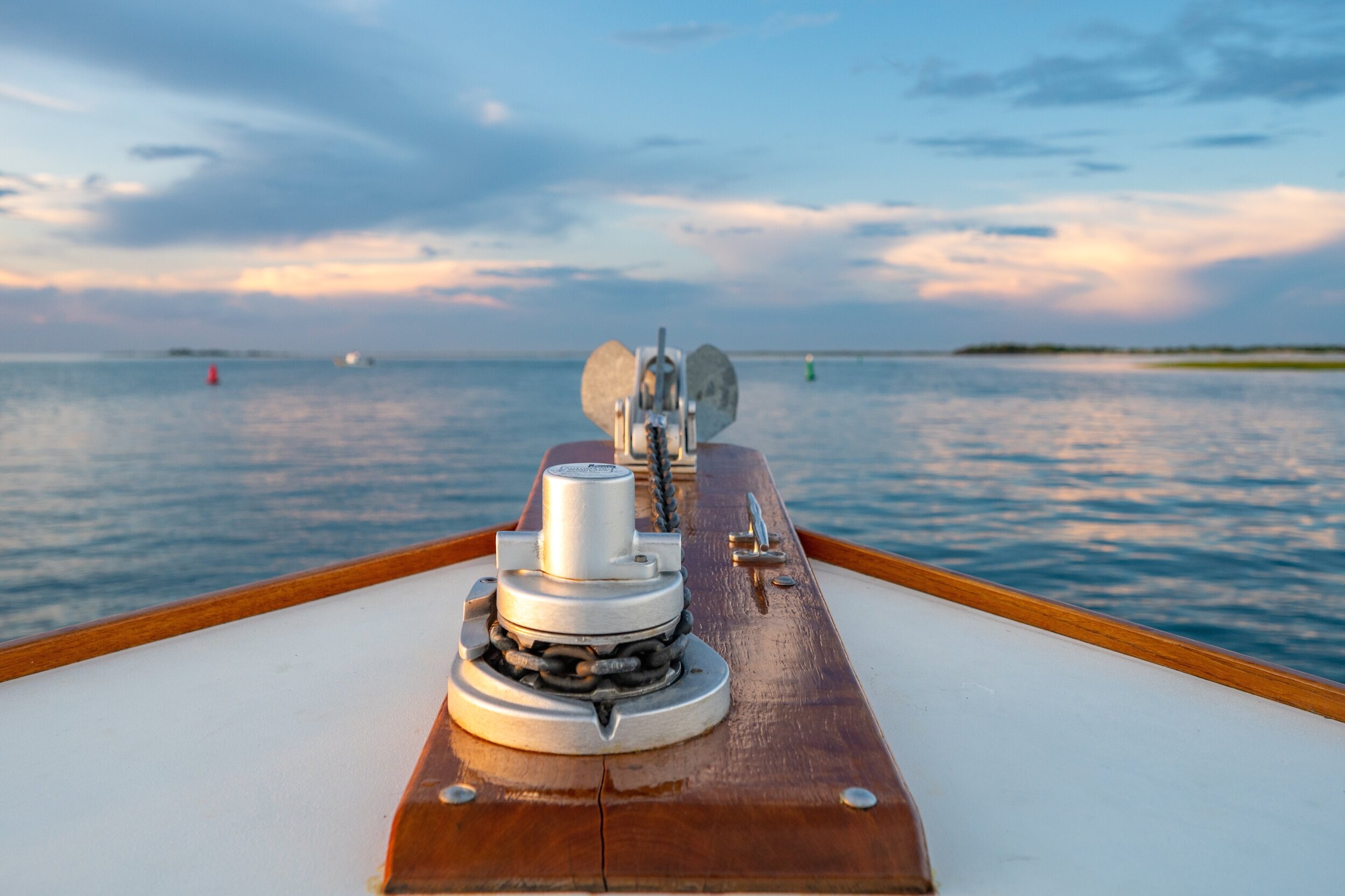 Sunset boat barnegatlight barnegatlighthouse barnegatlightcruise longbeachislandboattour 