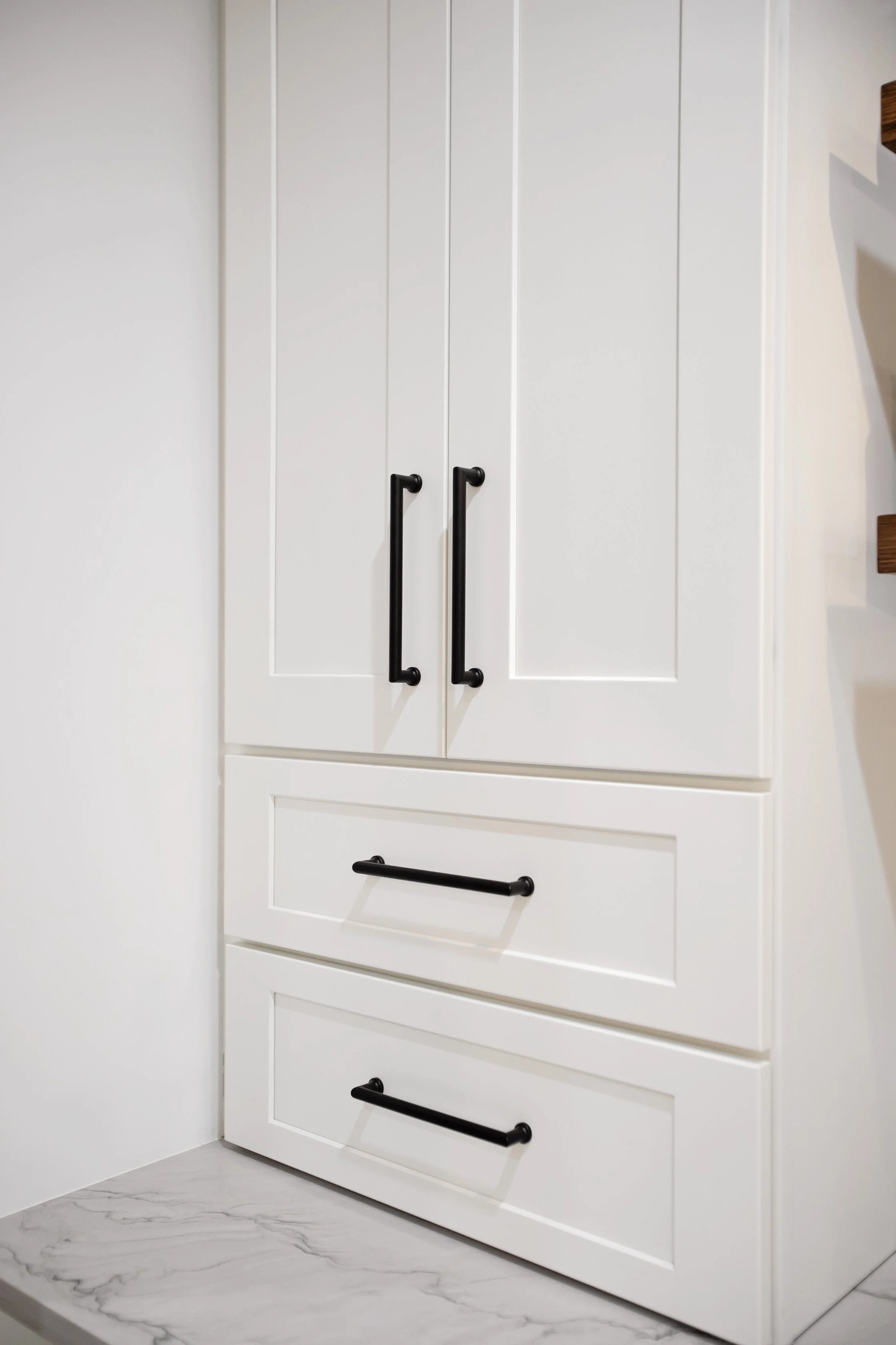 Stacked Door and Drawer Cabinets_Pool Brothers_Leesburg, Georgia