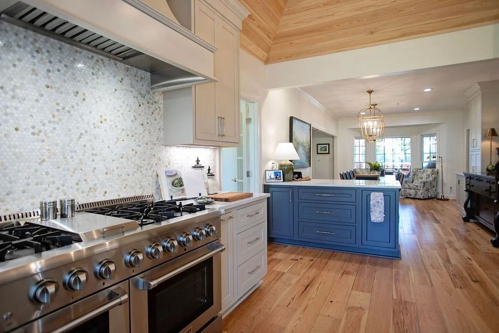 River Pointe Retreat Kitchen Cabinets