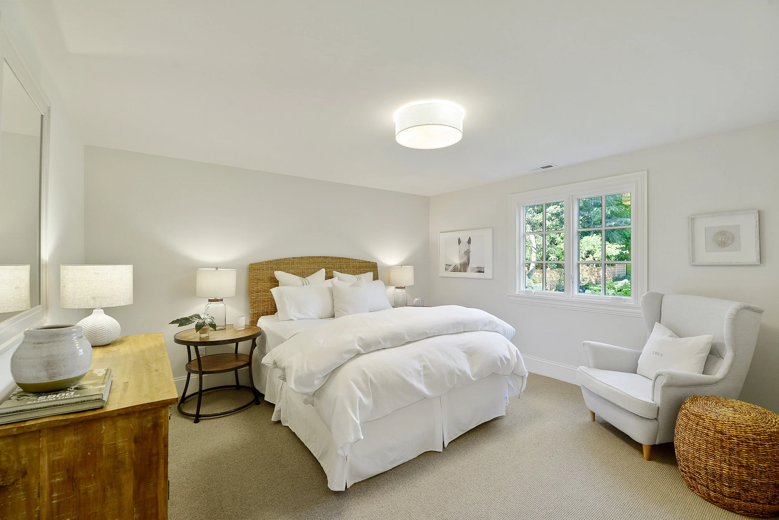 14-bedroom.jpg