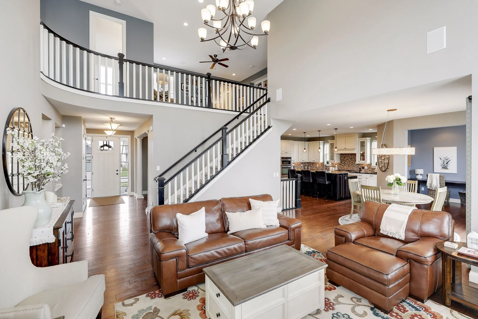 Medina - 1052 Jubert Trail | $679,900