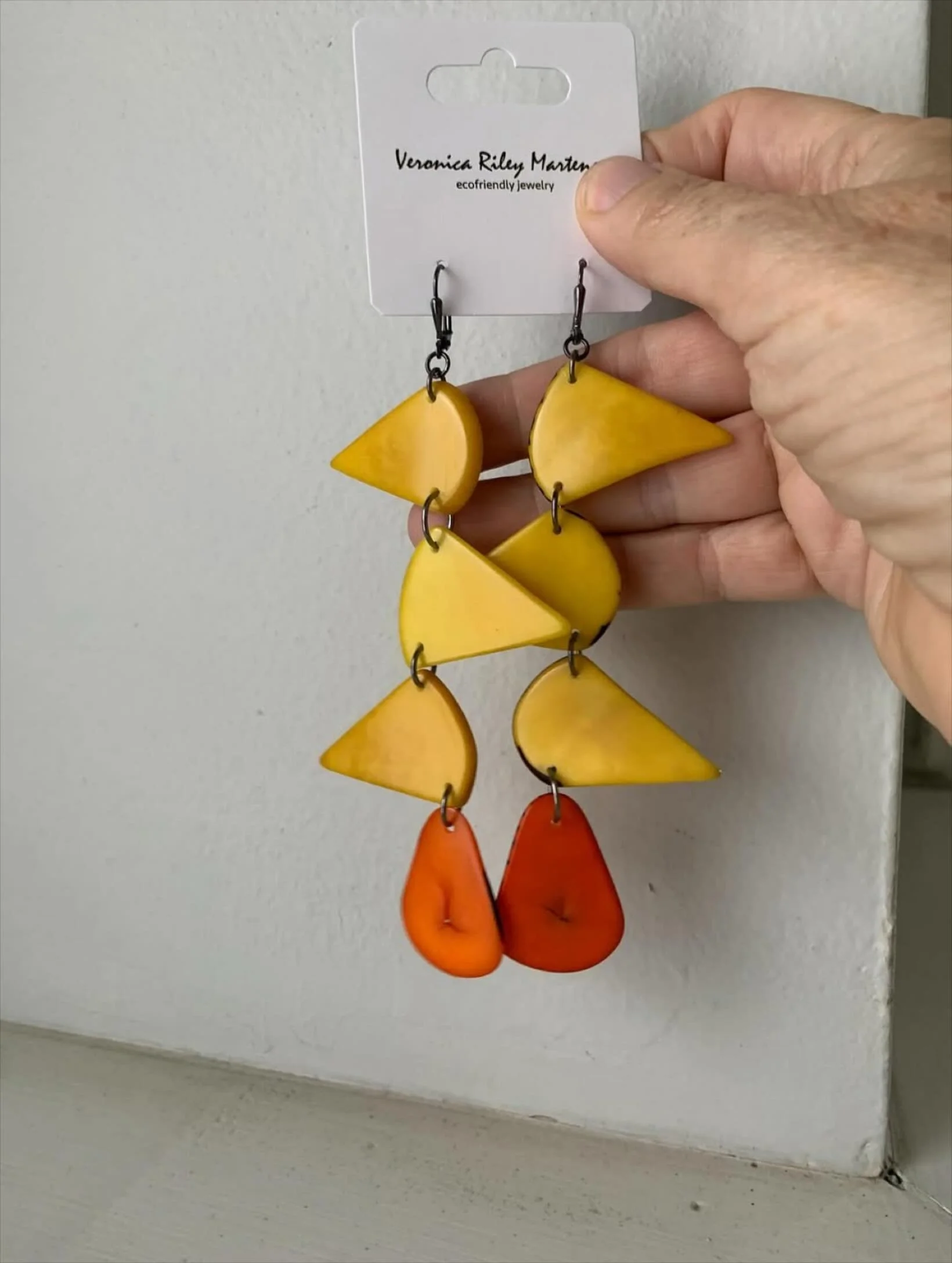 Sometimes you gotta go big!  @veronicarileymartens #madeinchicago #shopchicagoartgirls #shophandmade #sustainablejewelry #etsyseller #chicagoartgirlsonline  #chicagoartgirlsholidaypopup