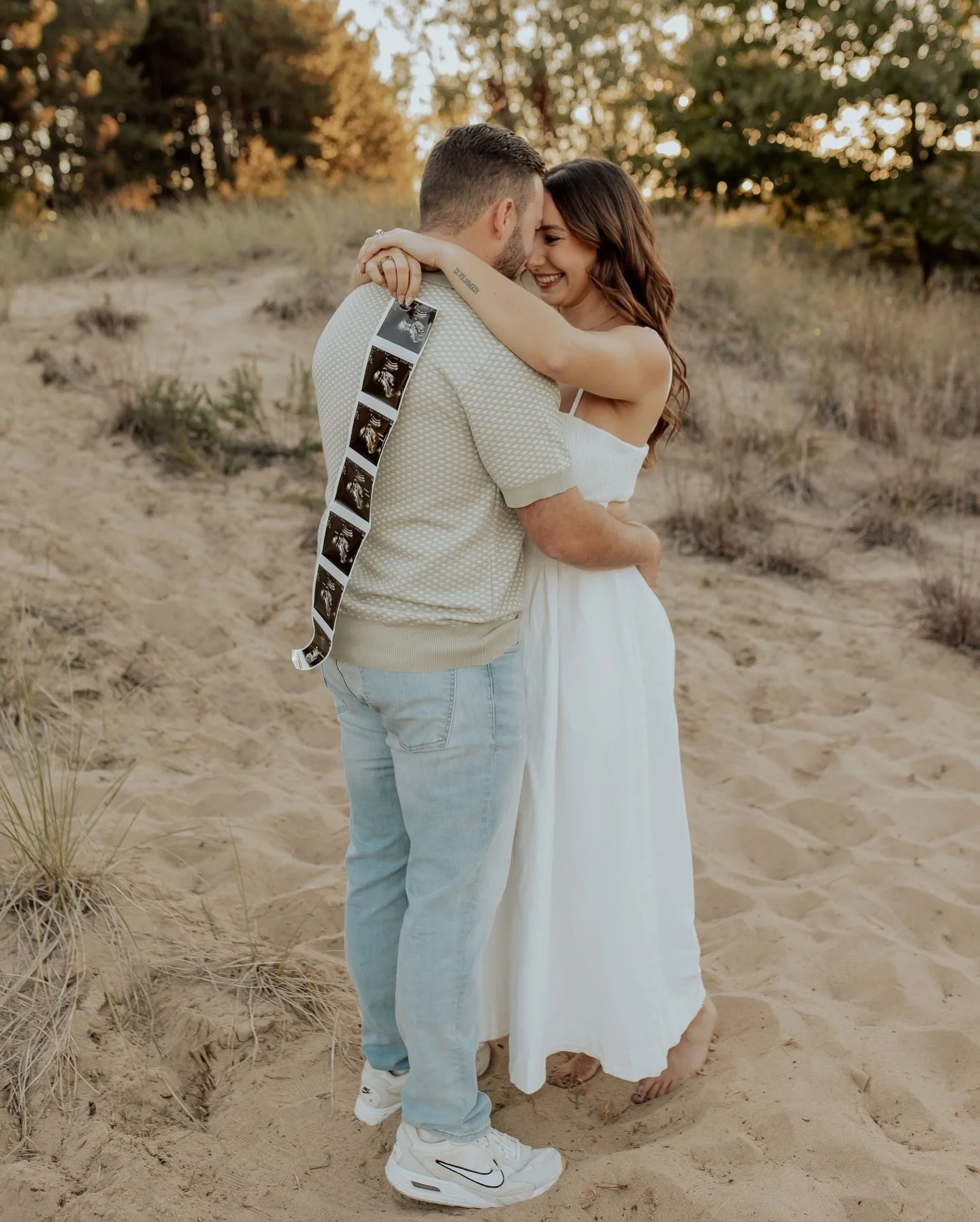 The sweetest news is finally out🥹🤍 I cannot wait to meet this little peanut! Congrats to the Malochleb&rsquo;s! I&rsquo;m so happy I get to capture these moments! So excited for you both!
