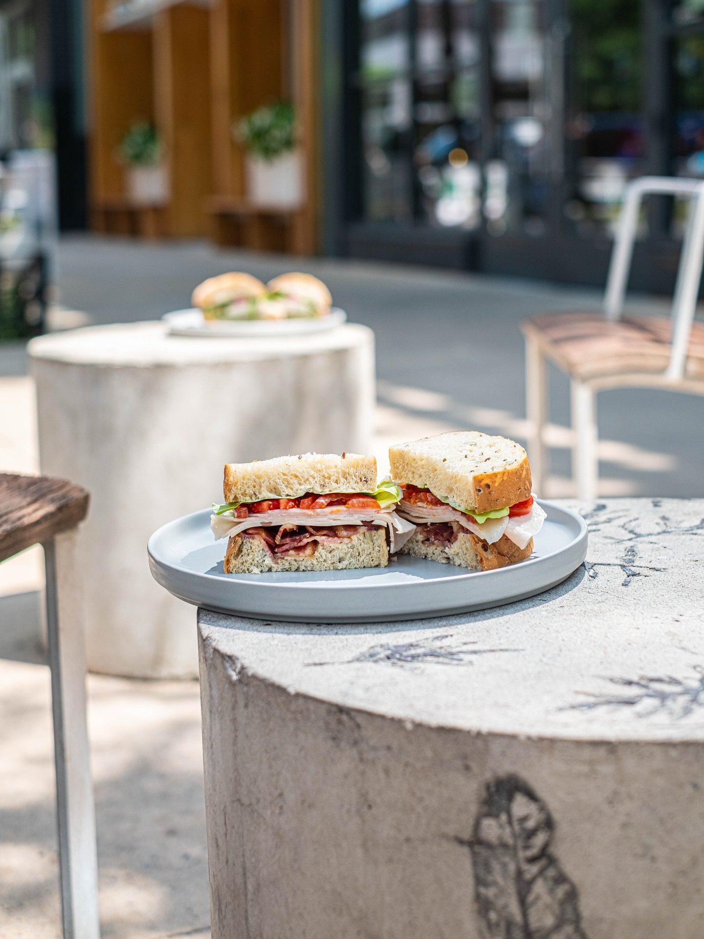 A classic that never misses. All you need is a B-L-T at the bakehouse 🥪🏠
