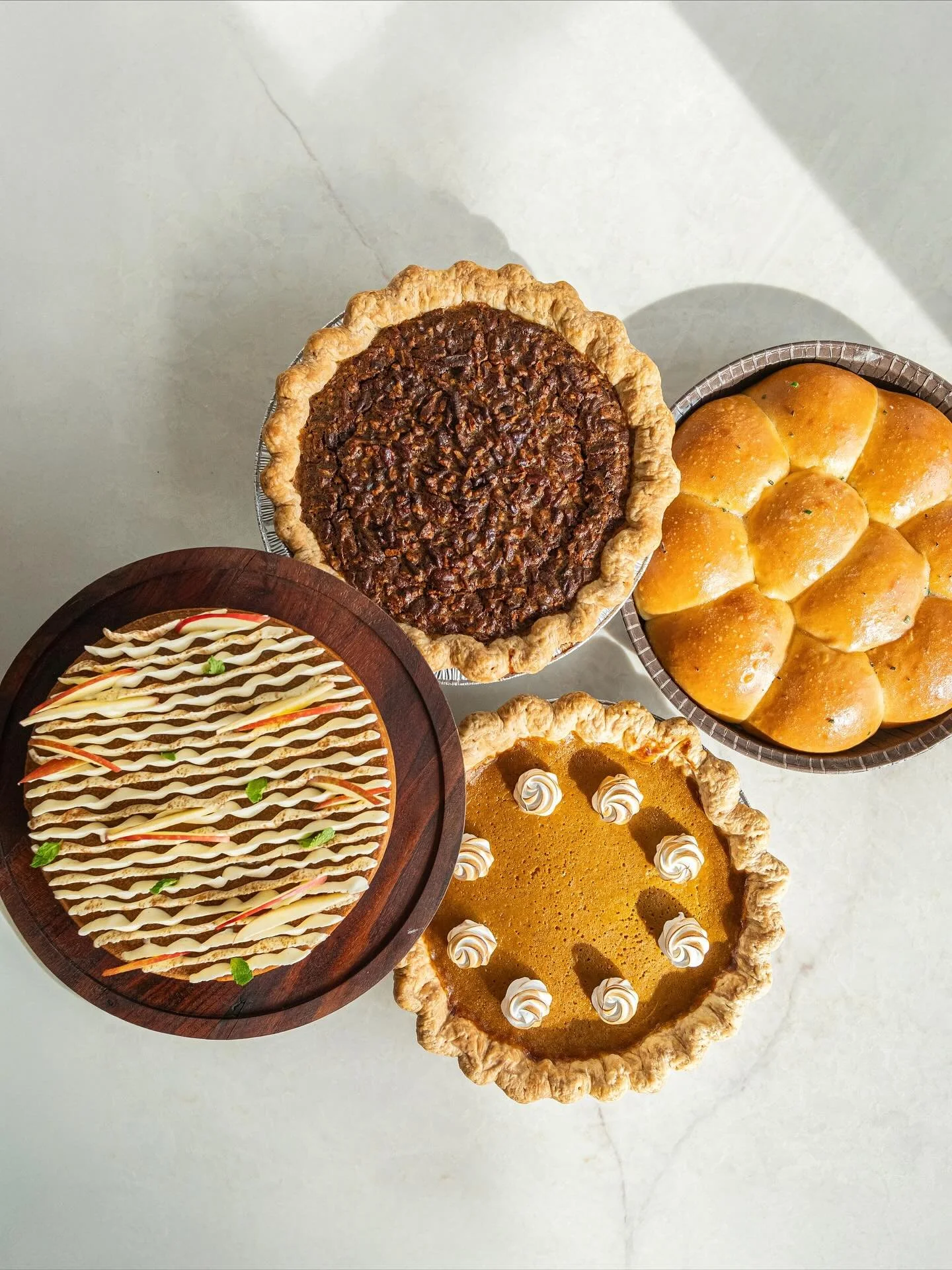 🥧THANKSGIVING PREORDERS NOW OPEN🍁 Link in bio!

We&rsquo;ve got quite the lineup for you this Thanksgiving. The holiday pies and dinner rolls you know and love from us along with our new Dulcey Apple Tart 🤩 Our pastry chef really outdid herself wi