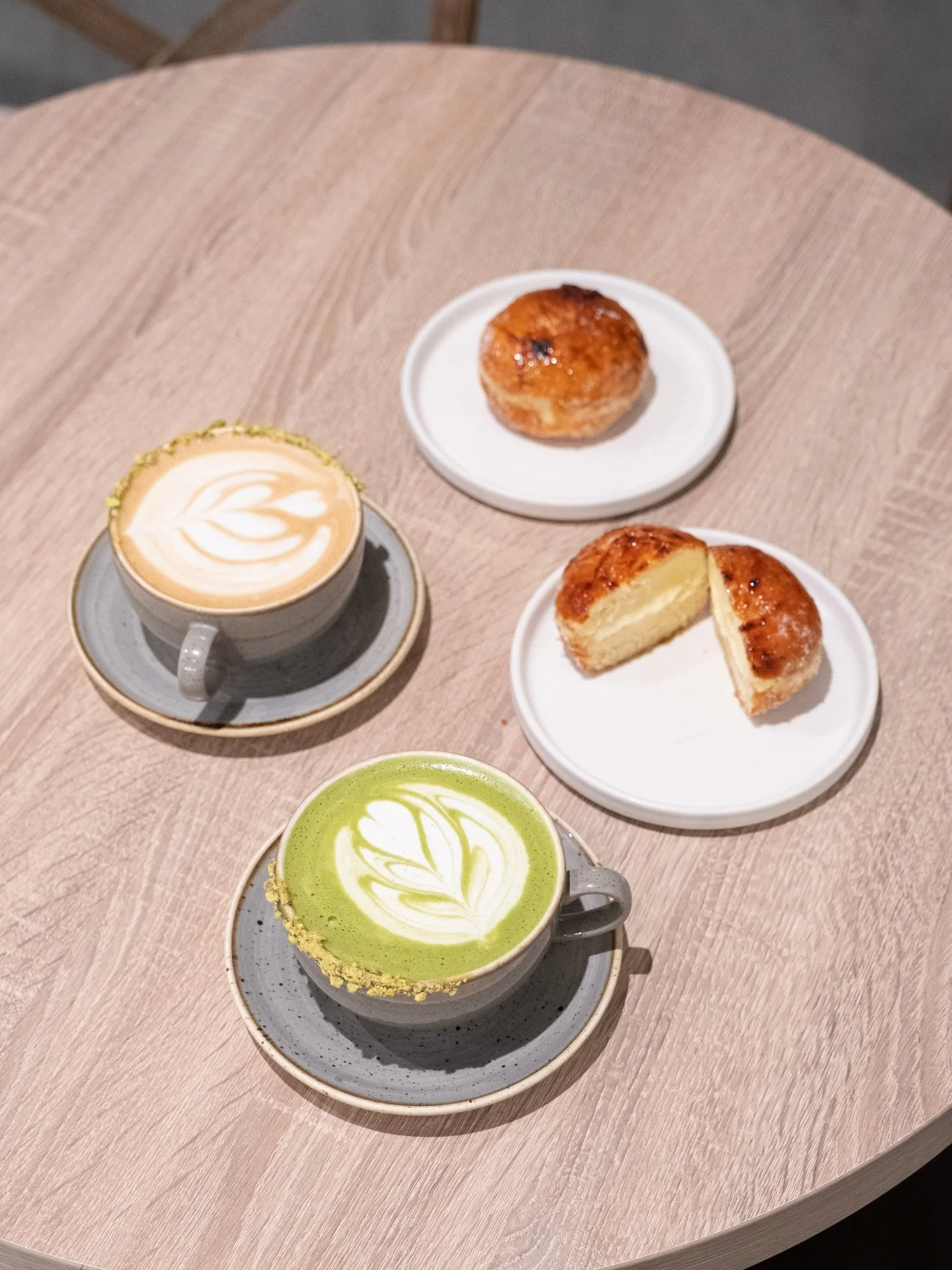 Our hot pistachio latte is still on the winter menu and it pairs perfectly with a cr&egrave;me br&ucirc;l&eacute;e donut (and a matcha for backup, obviously). It&rsquo;s giving cozy, giving indulgent, giving everything. What&rsquo;s your order lookin