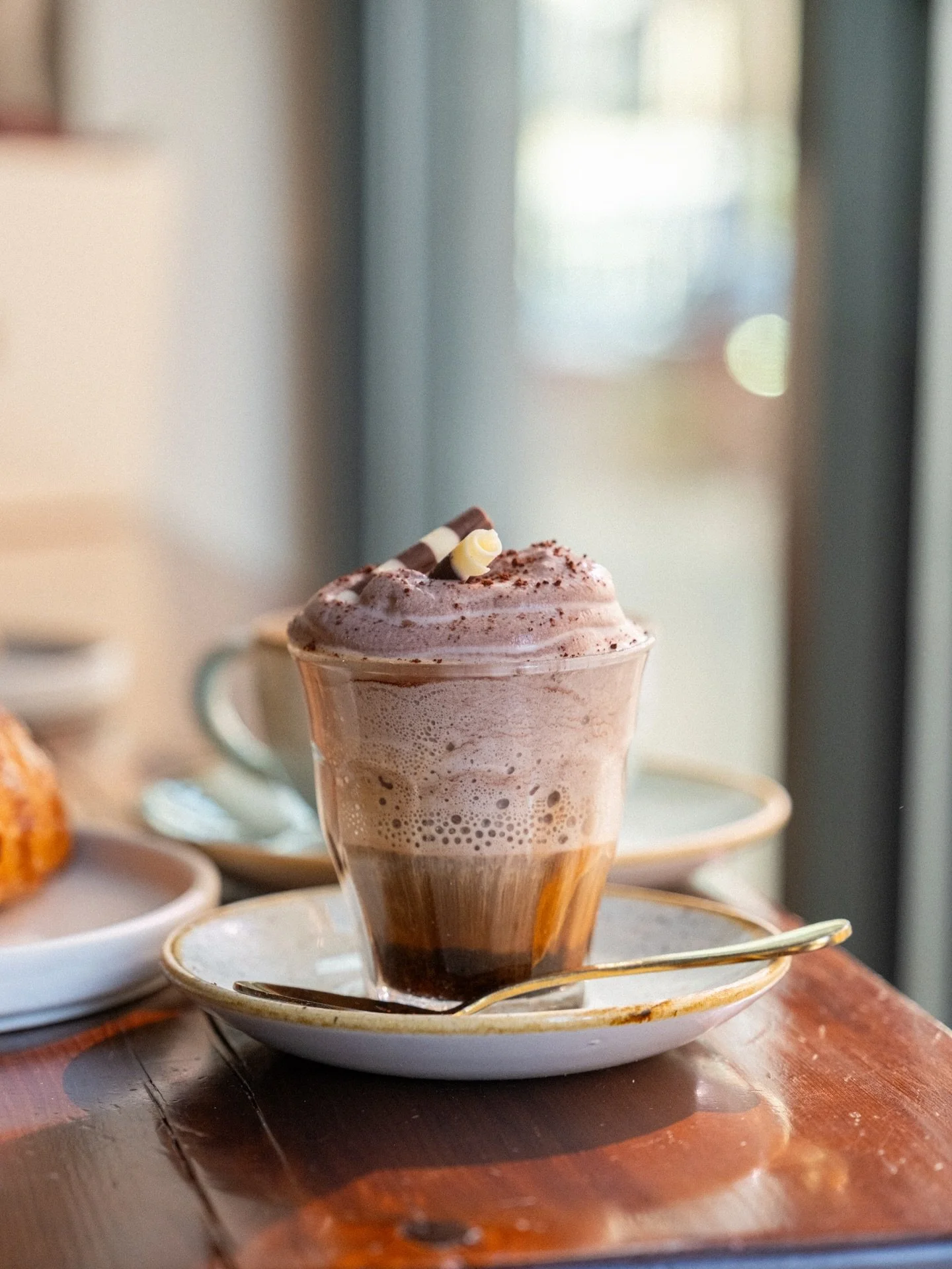 Irish cream cortado? It&rsquo;s giving main character energy ☕️✨ Try it at Pike &amp; Rose before it&rsquo;s gone!