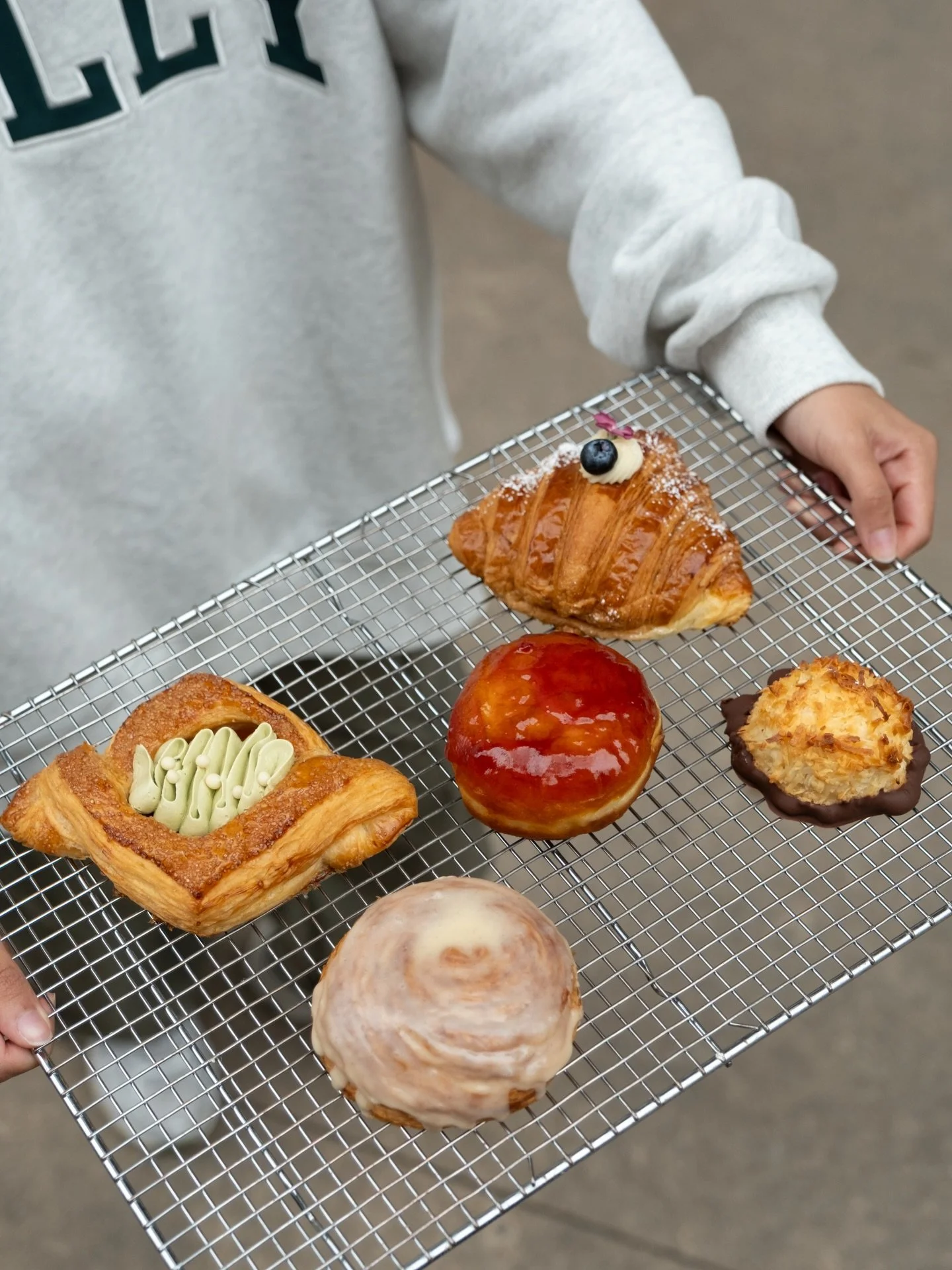 Pastry girl era. ✨ all the favorites for the soul! Have you tried all of them? Today is a great day to enjoy the weather + these lineup! 🥐