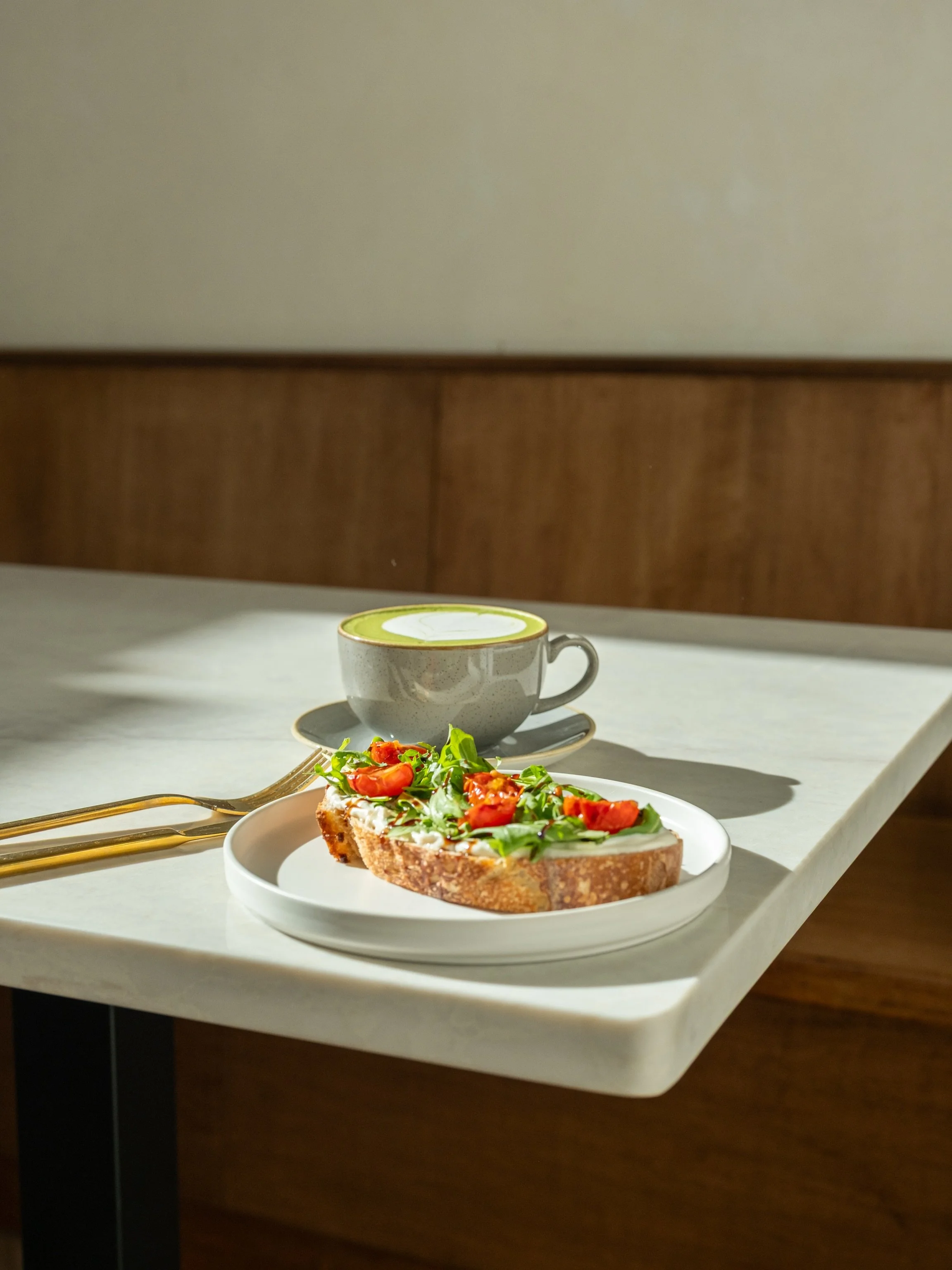 Your lunch duo at the bakehouse🍴Whipped ricotta roasted tomato toast and honey matcha 🍵
