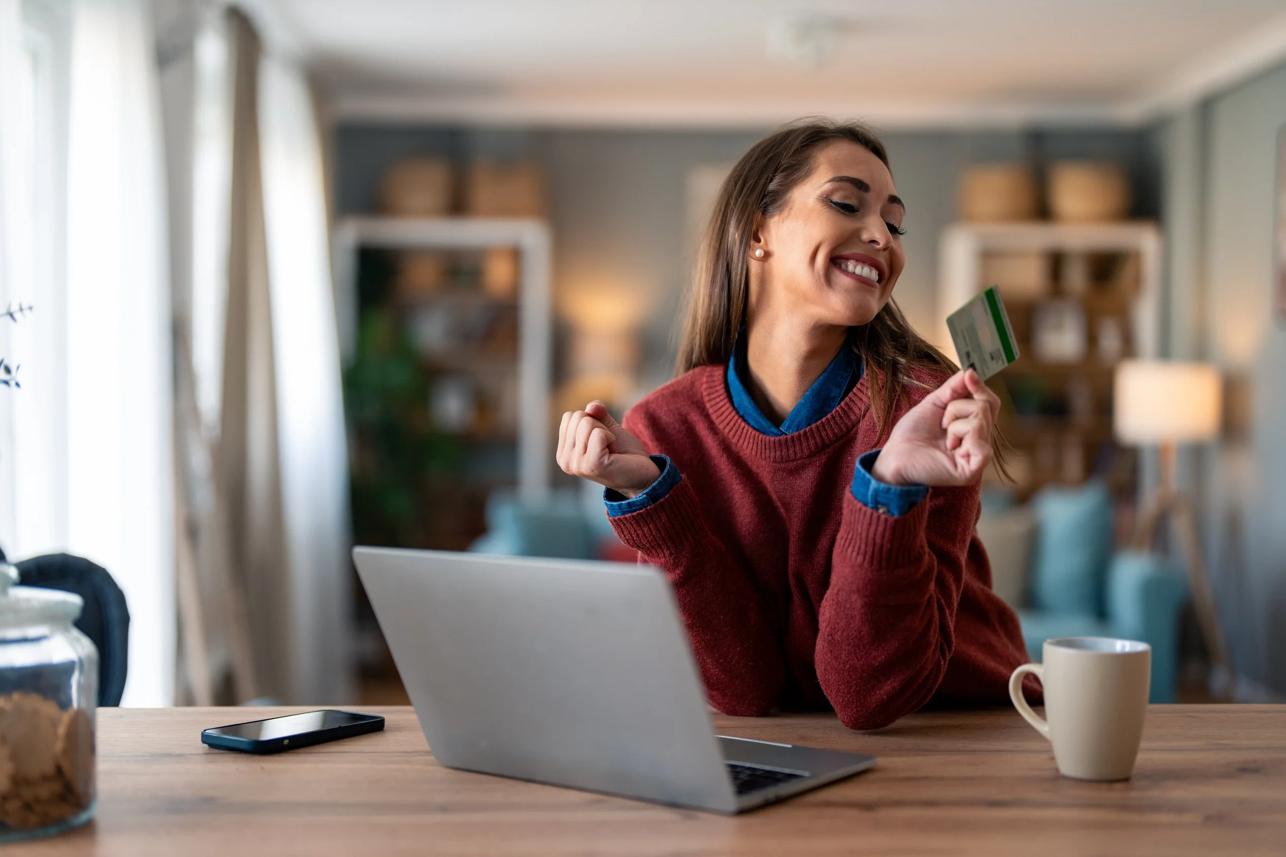 Spend Smarter This Holiday Season by Maximizing Your Credit Card Rewards