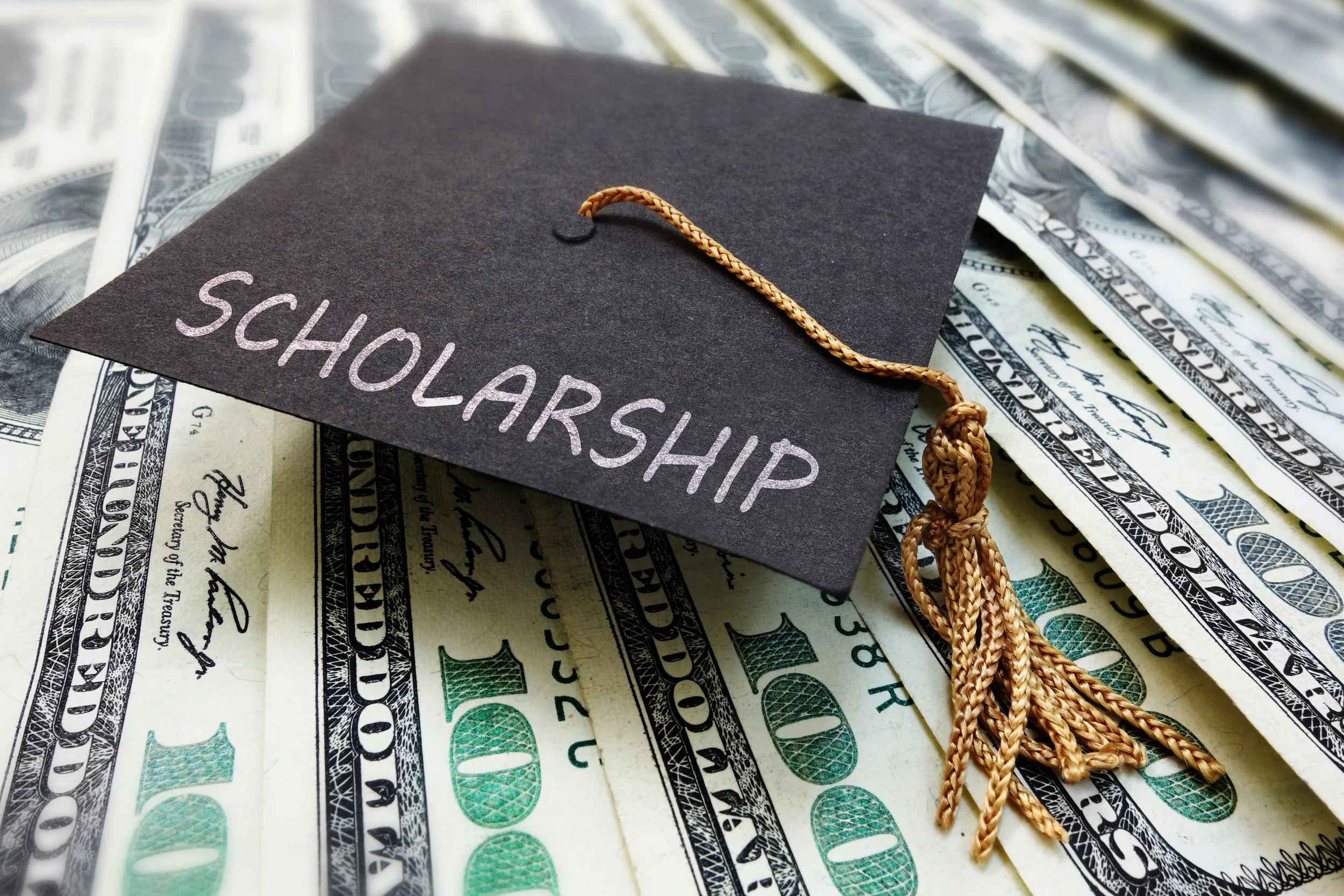 How the Ouachita Valley FCU Scholarship Supports Student Financial Success