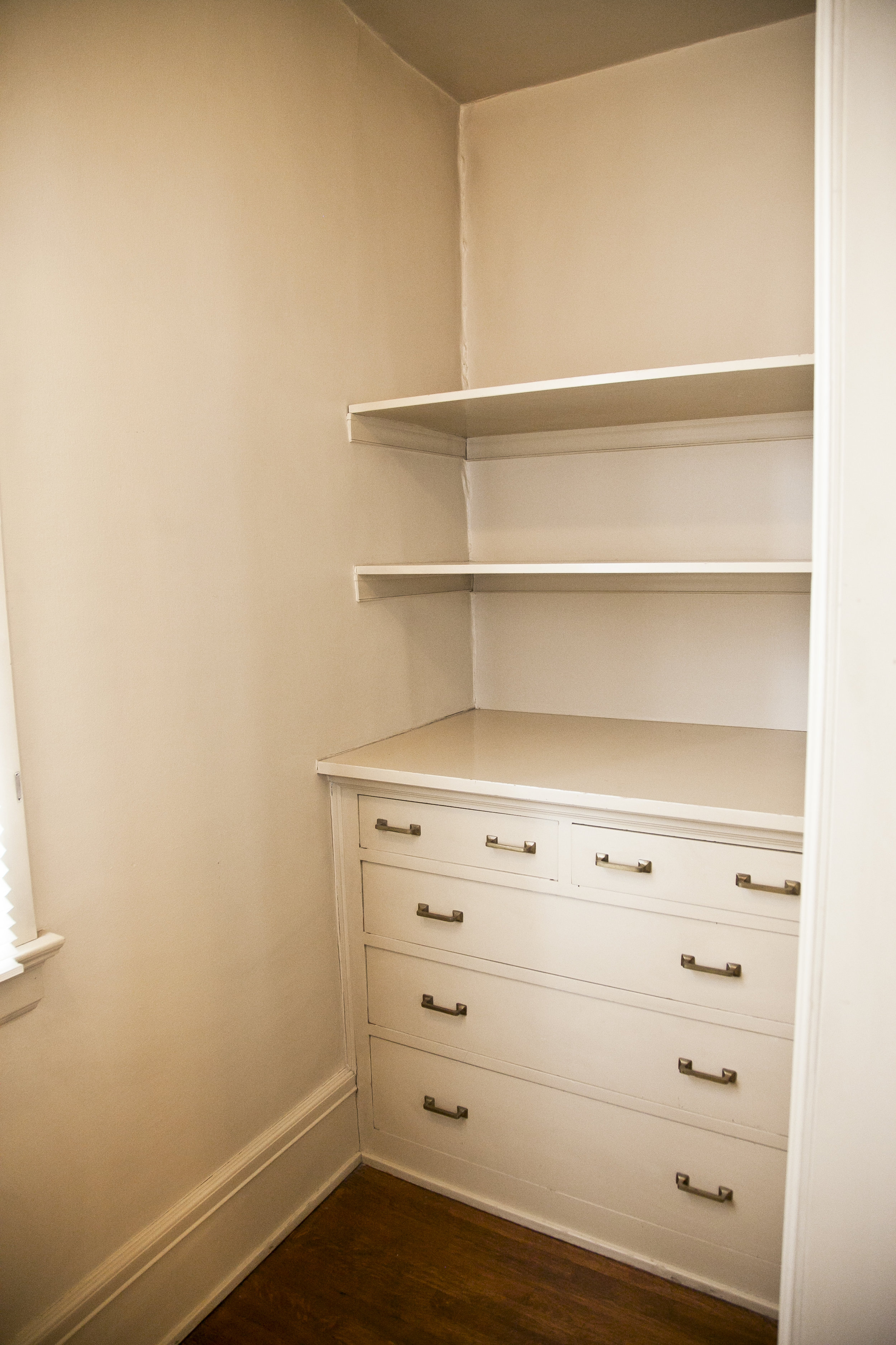 Rm1closet_large-1268.jpg
