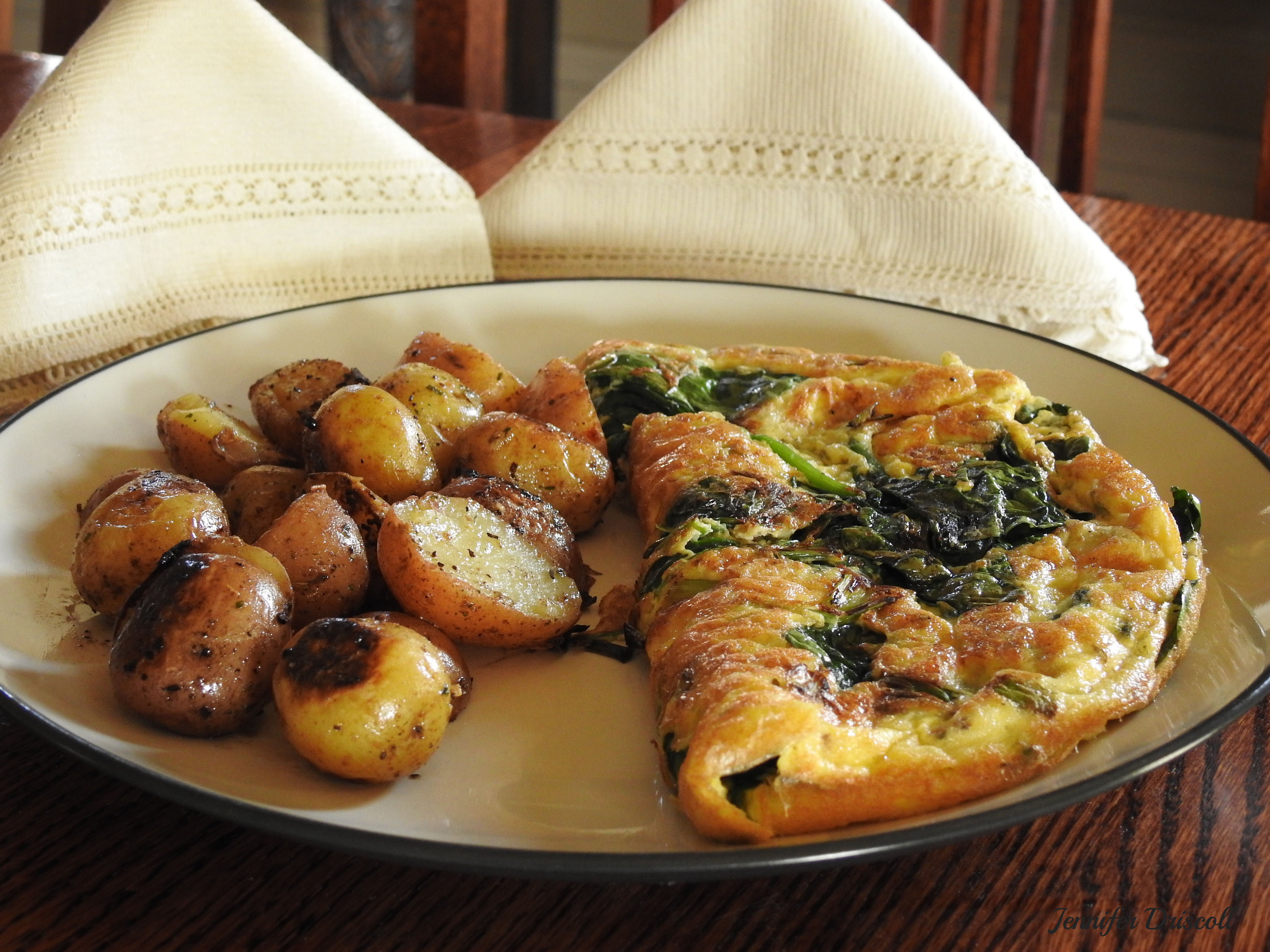 Spinach Onion Omelet with baby potatoes.jpg