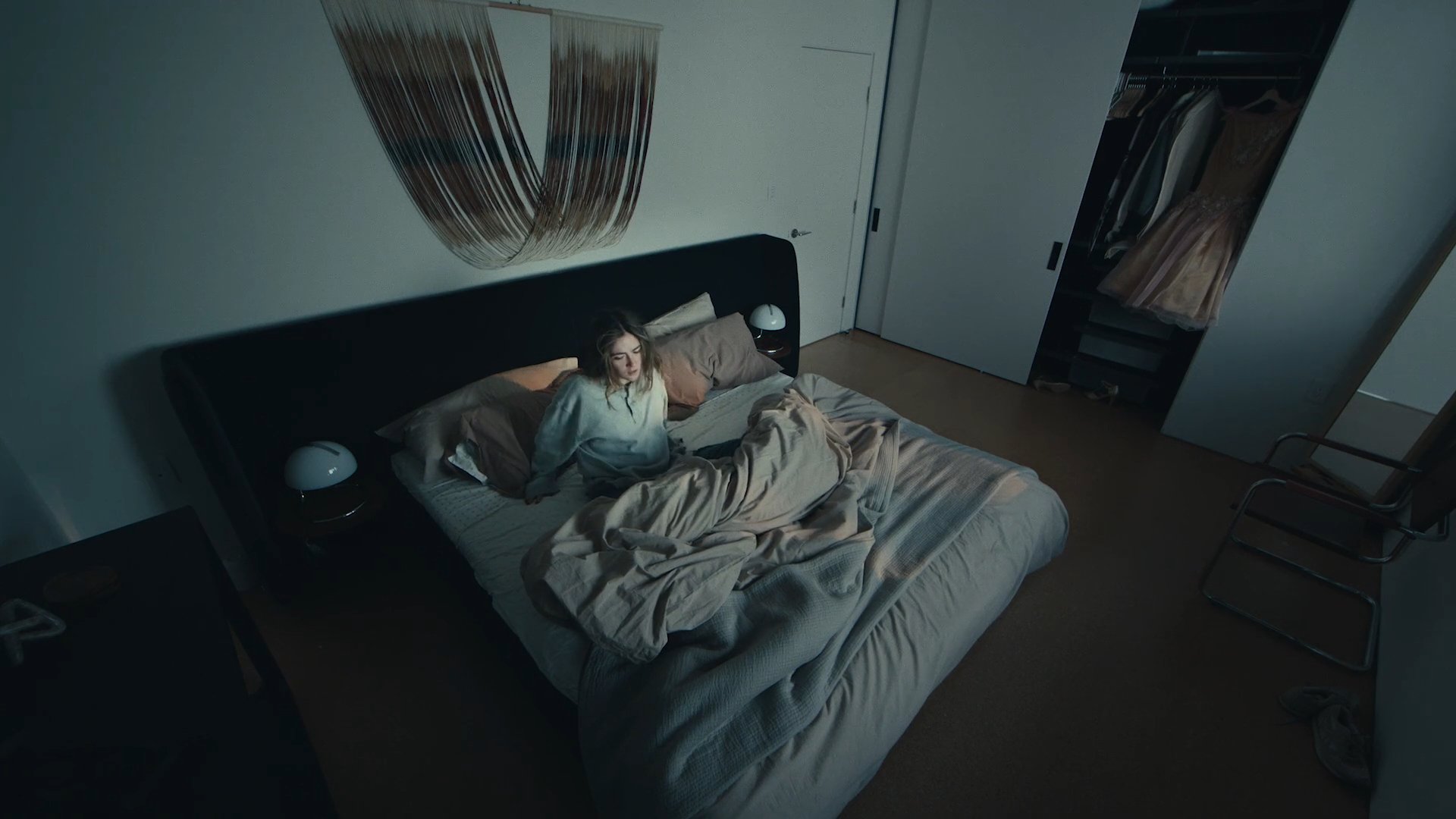 flesh_(screener) (1080p).00_09_00_21.Still025.jpeg