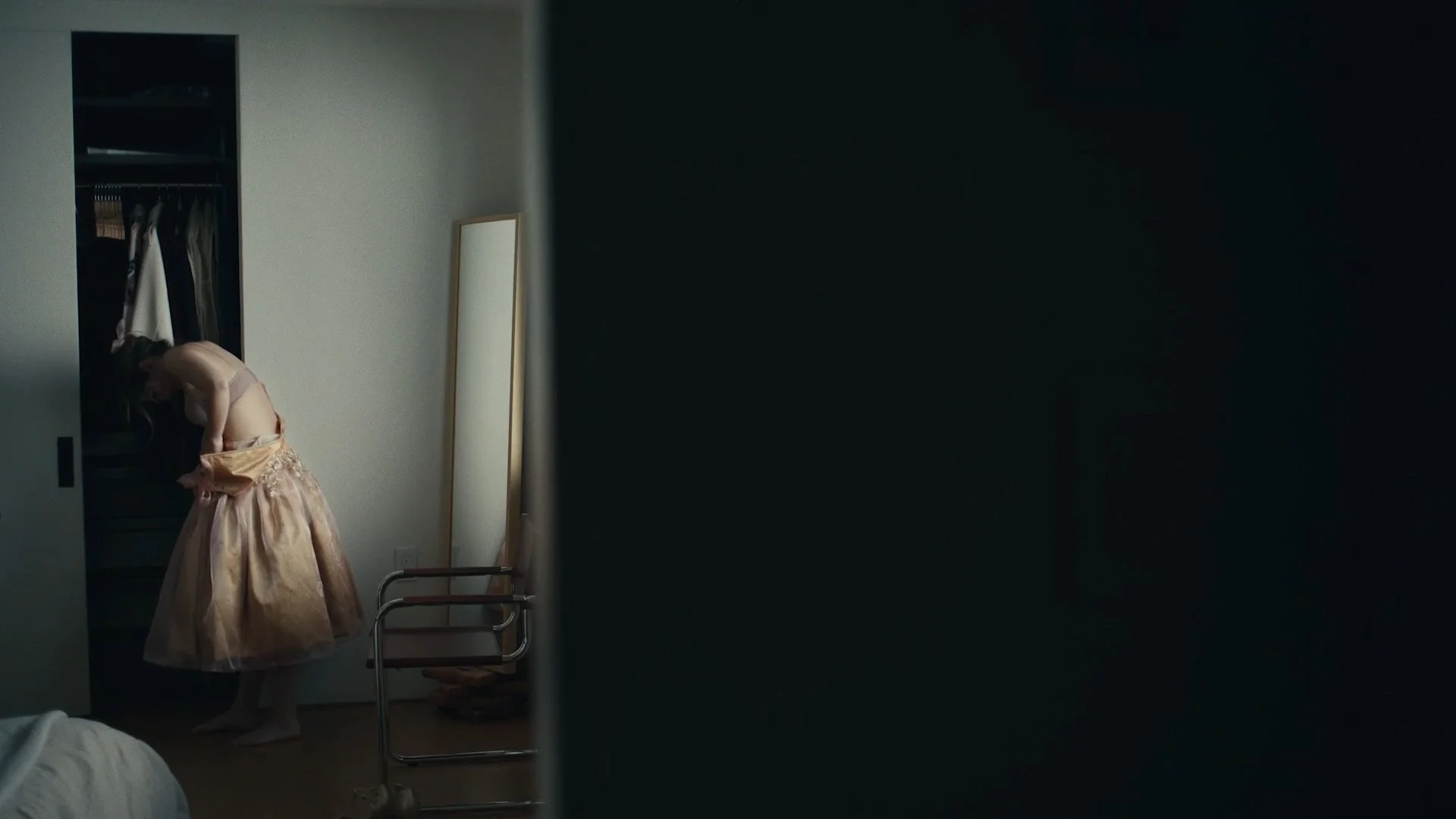 flesh_(screener) (1080p).00_14_43_03.Still042.jpeg