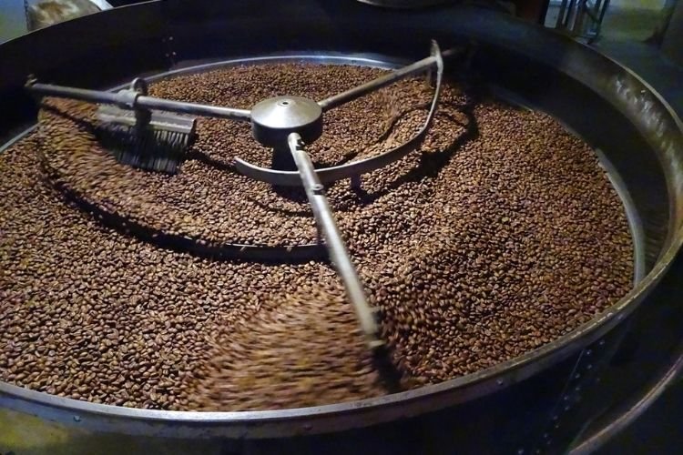café especial sendo torrado