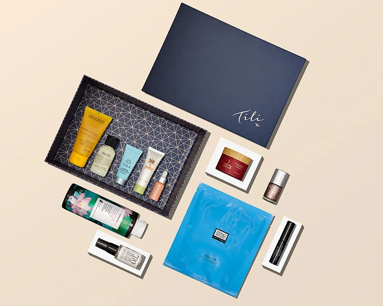 Flatlay shot of Box 6