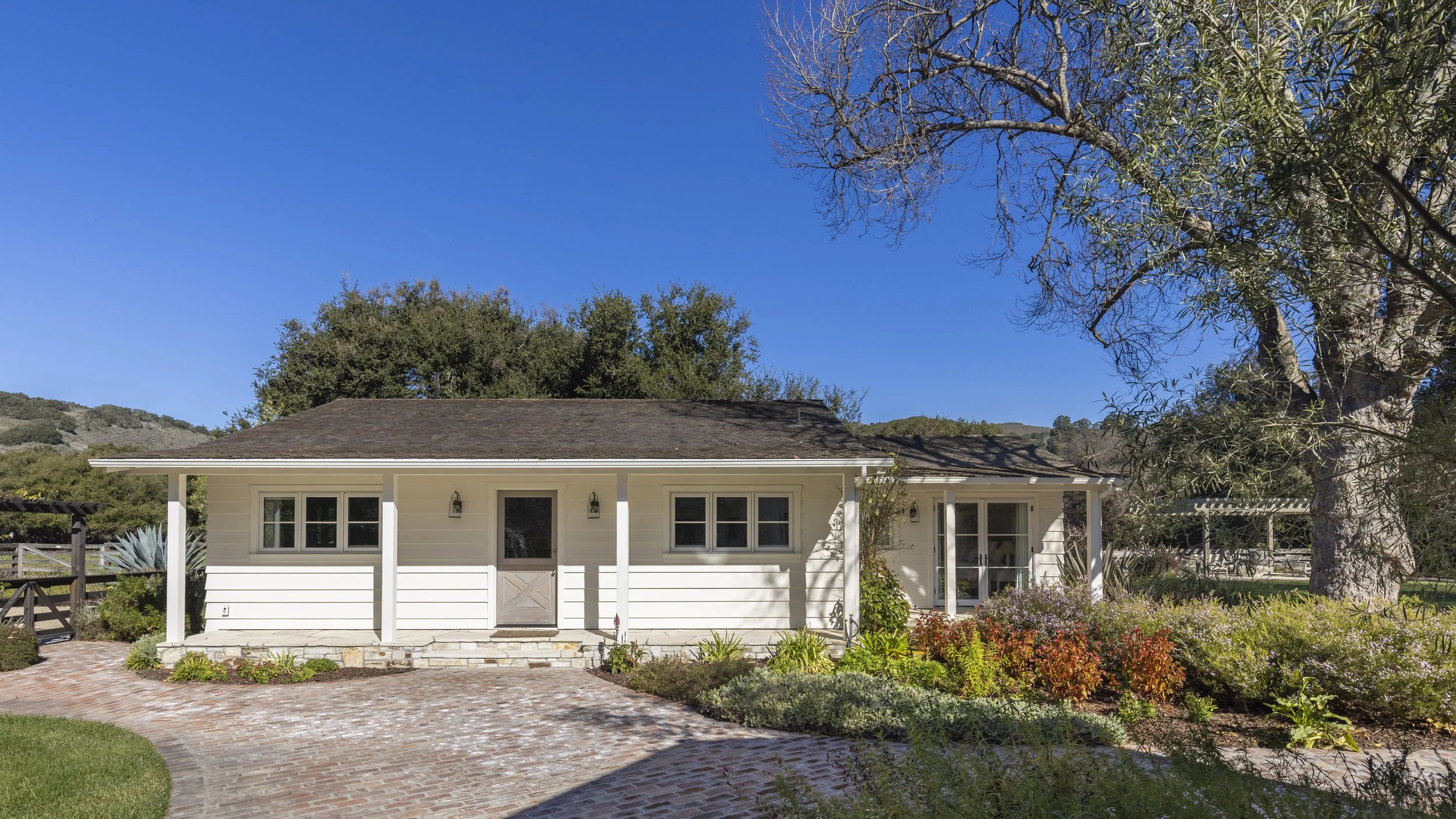 8990 Carmel Valley Rd-2.jpg