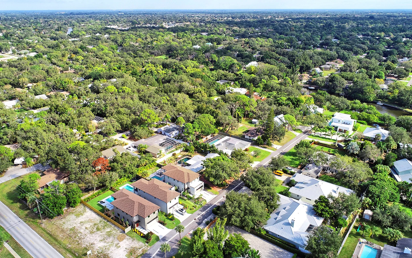 49-(2311 Pine Terrace (8).jpg