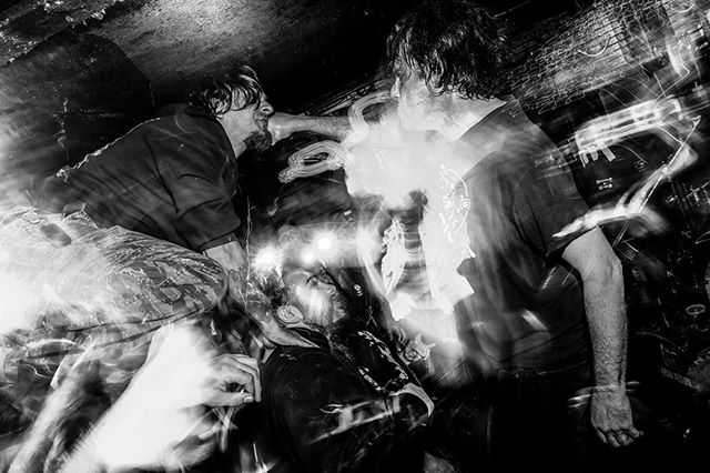 NEGATIVE APPROACH &bull; 05.12.2019 &bull; THE KINGSLAND &bull; BROOKLYN, NY
.
.
.
.
#negativeapproach #touchandgo #invisibleoranges #thekingsland #fujifilm #fujifilmxt3 #xt3 #fujifilm_xseries #fujifeed #hardcore #johnbrannon #punk #tieddown #bnw #bn