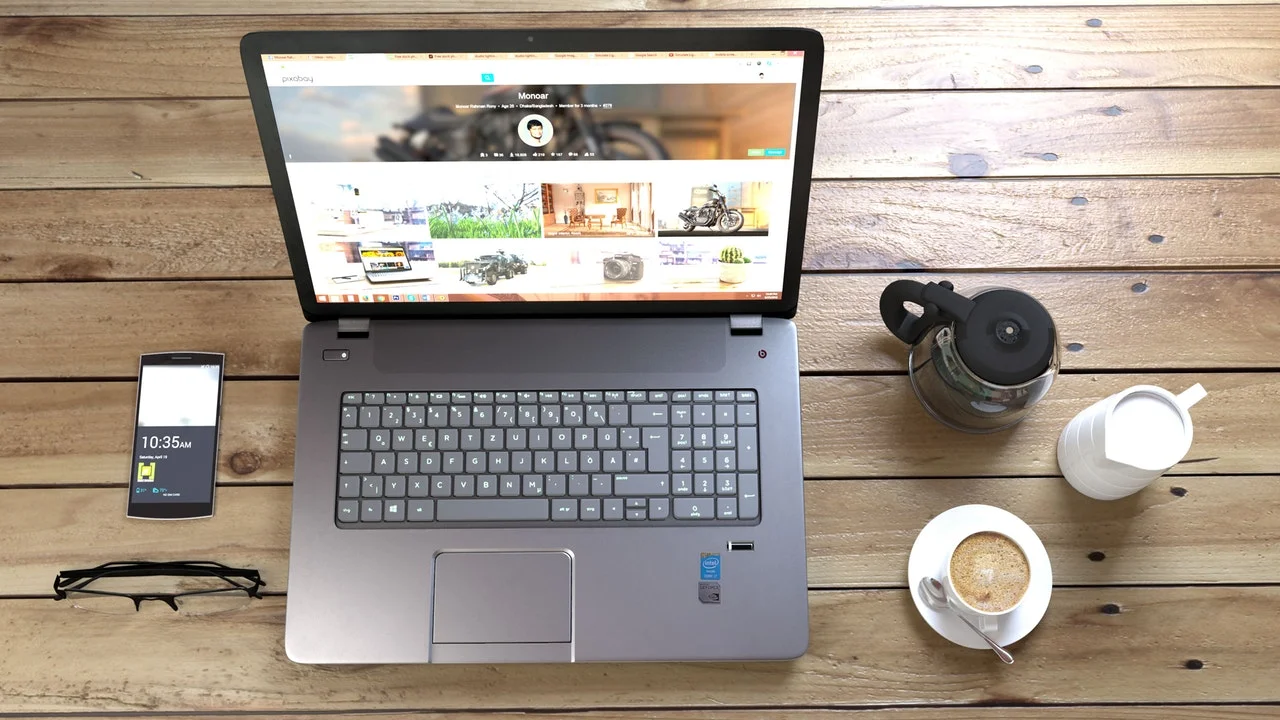 Landing Page - Laptopcoffee.jpeg