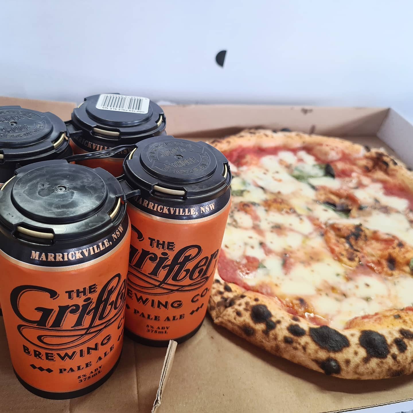 Its nice day to come in and sit by the fire, keep warm  and grab a slice! 🔥🍕

But its also a great day to grab some pizzas take, them home and just binge your favourite series. Quite possibly with a 4 pack of 🍺🍻 @thegrifterbrewingco on the side?
