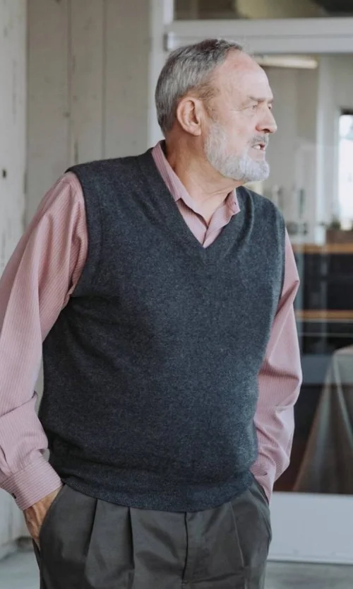 Lou Kern Portrait.jpg