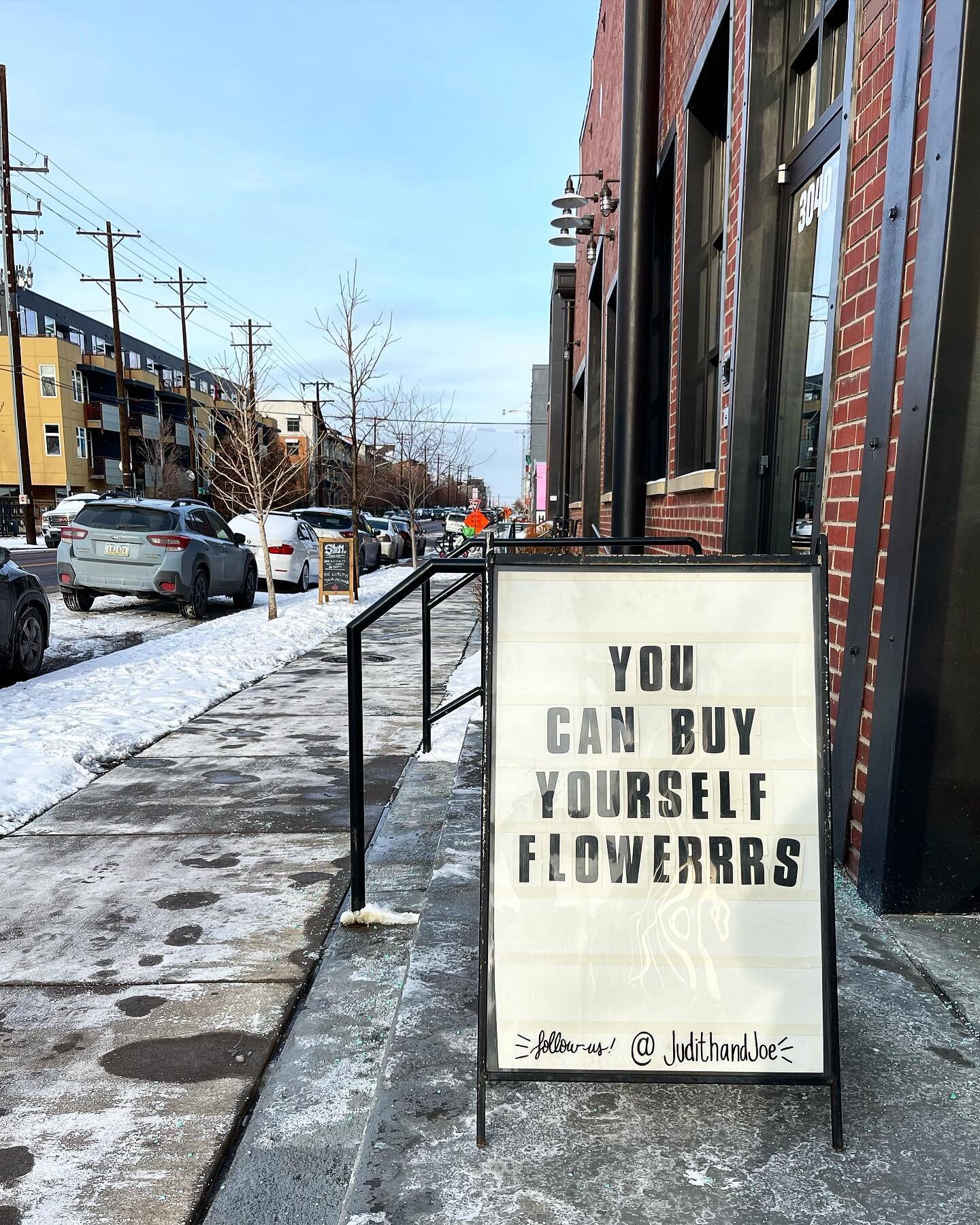 Friendly reminder 💐

@judithandjoe at @backyardonblake

#youcanbuyyourselfflowers #judithandjoe #denverco #denverbiz #shesjustbeingmiley