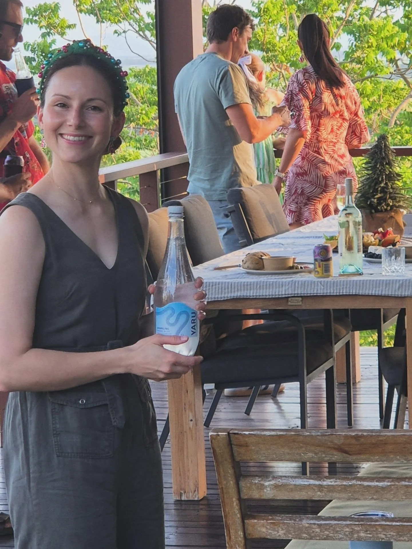 Lively Christmas. We ate, drank &amp; were very merry until 9pm 🎄  Such a good crew.  Very thankful for a busy but great year 🥂
.
.
.
#getlivelymackay #mackay #mackayliving