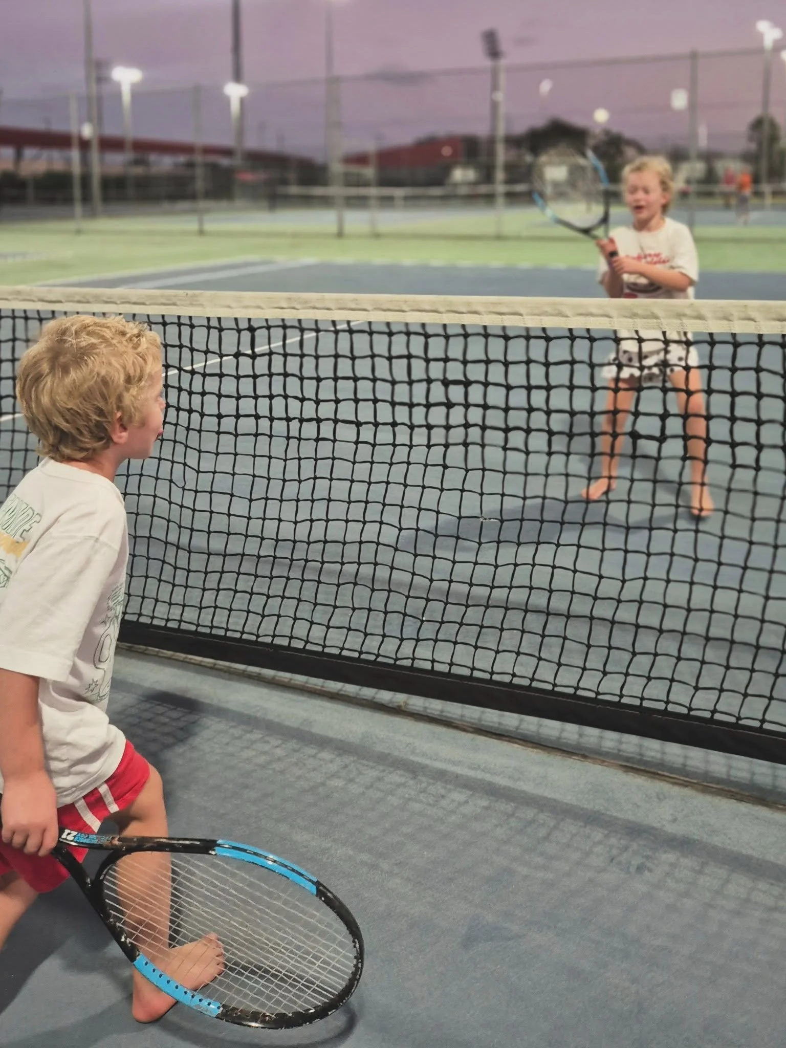 Work &amp; play at the courts this arv ♡ 
Finally making a start on a little project that needed clear blue skies.  More details once I put all of the content together :)

@the_lively_health_club @cathy_vb61