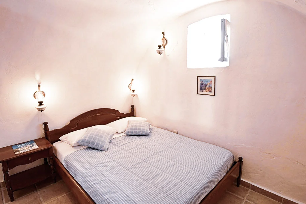 traditional-apartments-aethrio-hotel-room-1024x683 (1).jpg