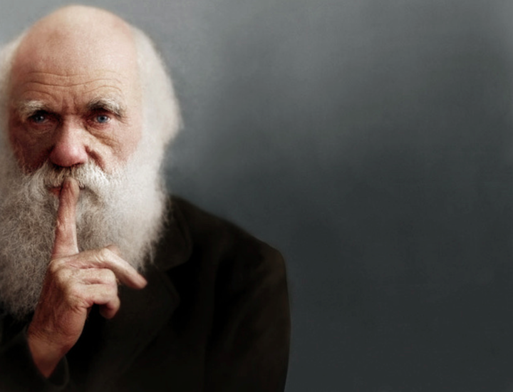 Herkleurde foto van Charles Darwin.