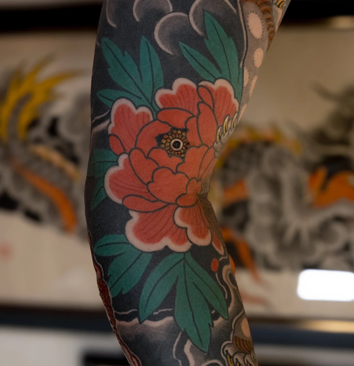 Work done by @hirotattooer

Check 👇🏻👇🏻
Toyohashi @company_japan 
Okinawa @momoyama.tattoo

Looking for Japanese books? 
Check @bakezoribooks

Wizard Tattoo Supply
@wizardtsltd

#company_japan  #hiroidm #hirotattooer #zerosentattoocrew #tattoo  #t