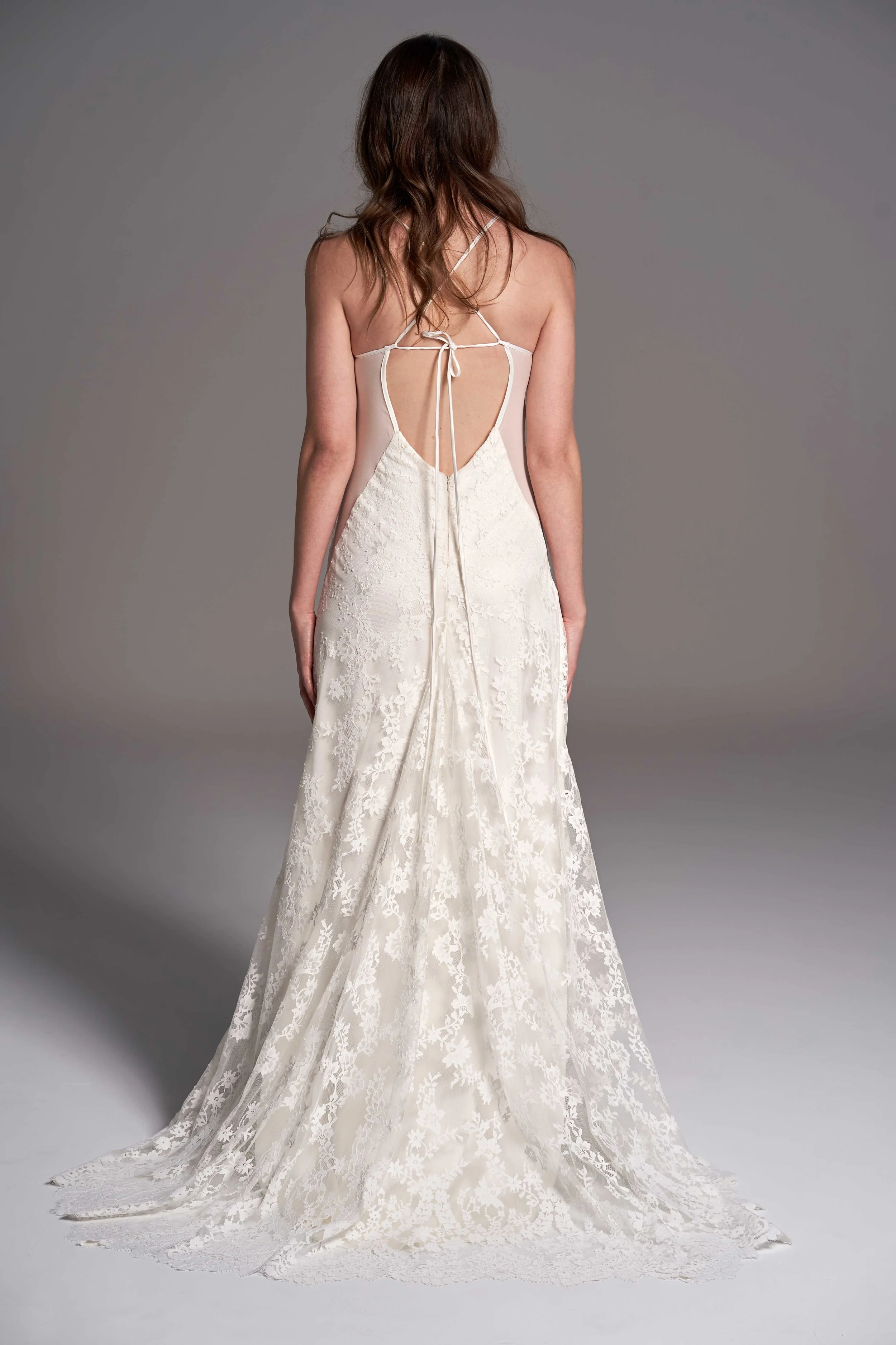 SB_19_556579_SUN_DREAMER_GOWN_02.jpg